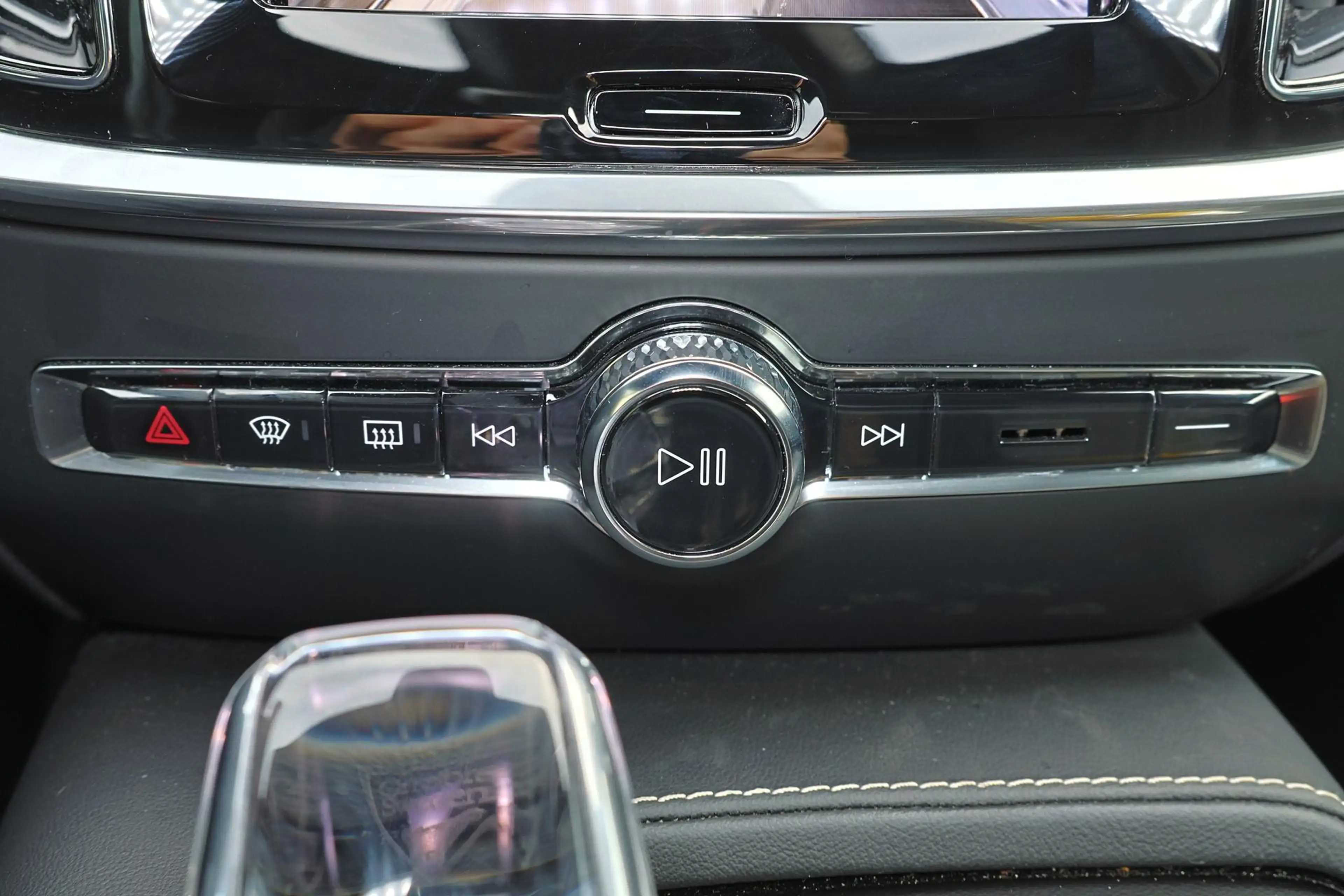 Volvo V60 T8 Recharge AWD Plus Dark - Panorama/schuifdak - I — photo 10