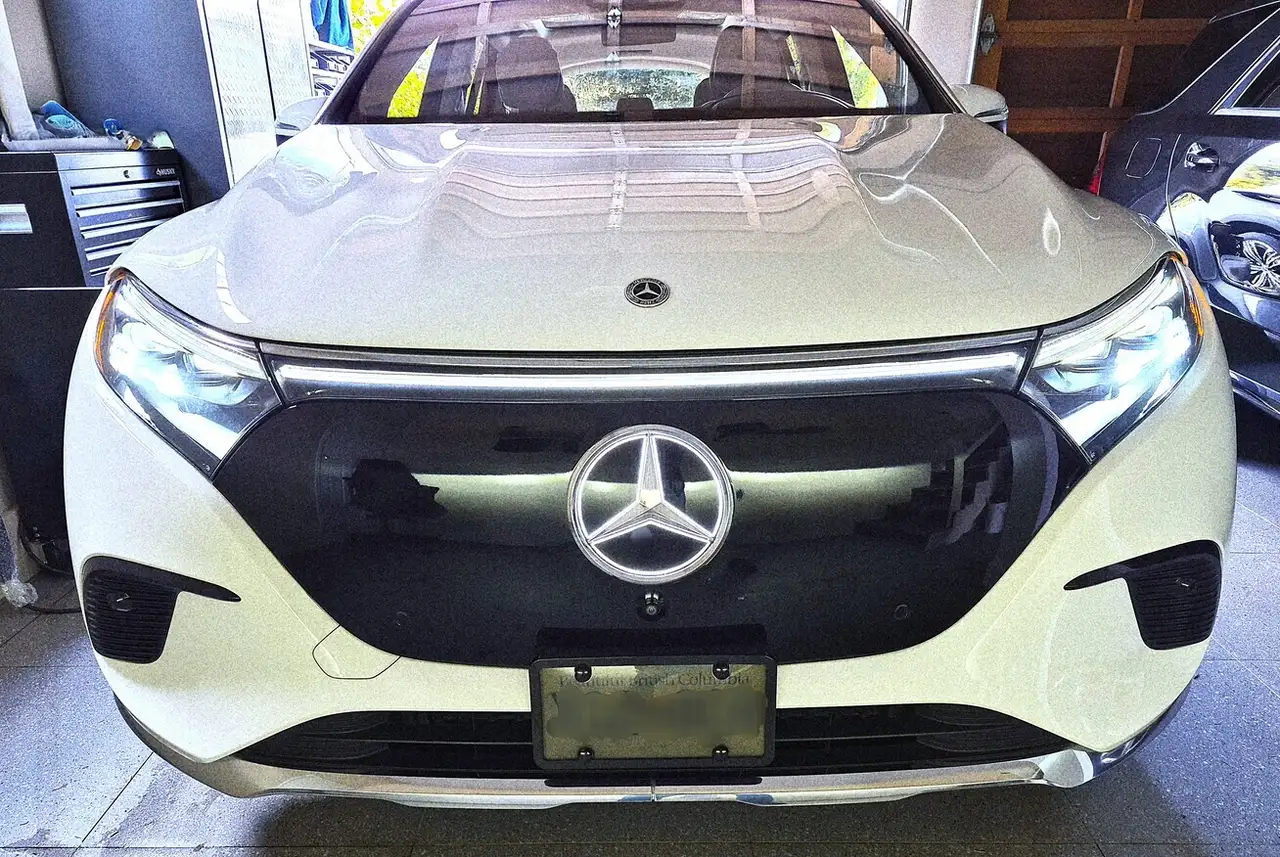 Mercedes-Benz EQS снимка Mercedes-Benz EQS