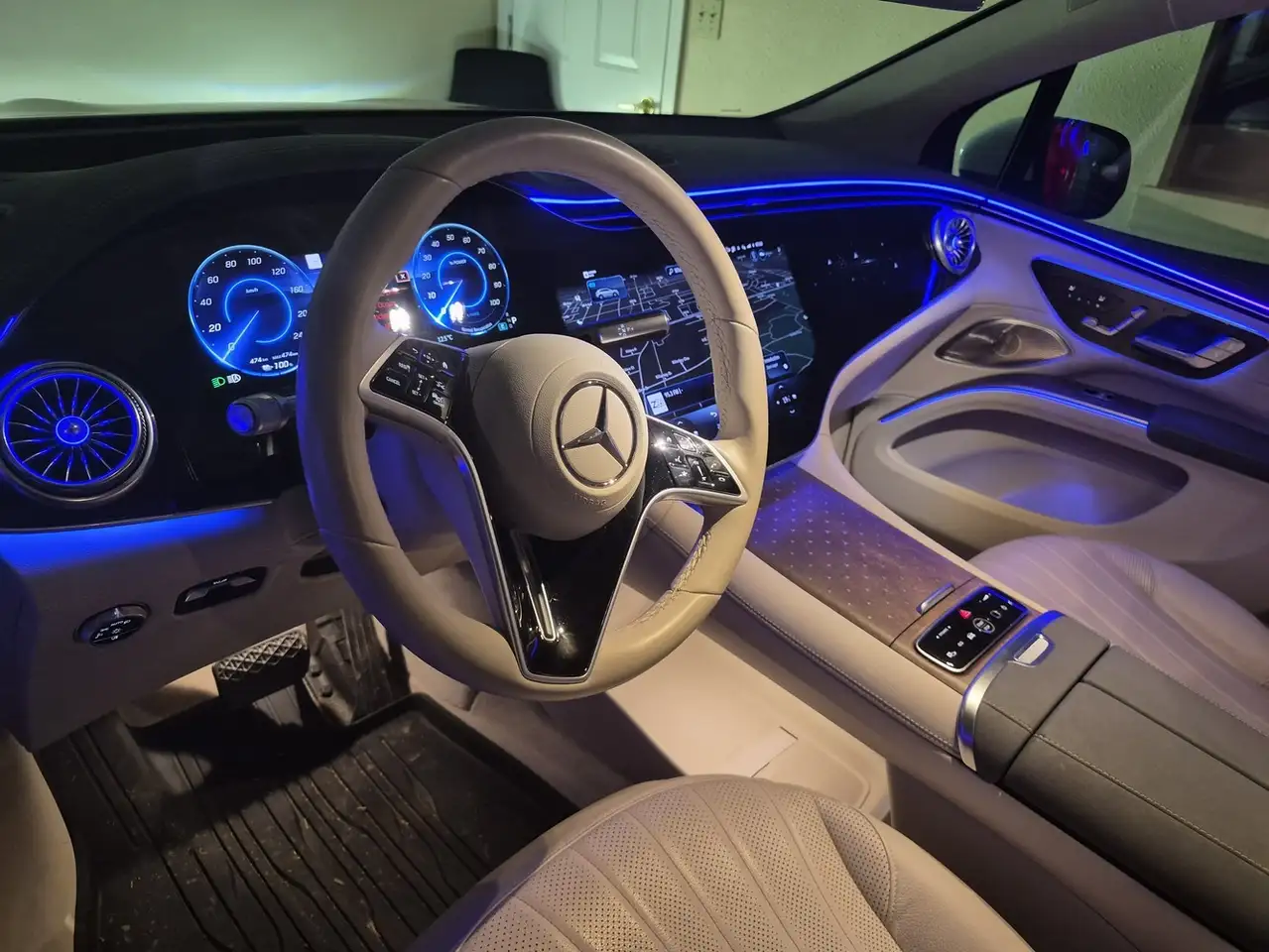 Mercedes-Benz EQS снимка Mercedes-Benz EQS