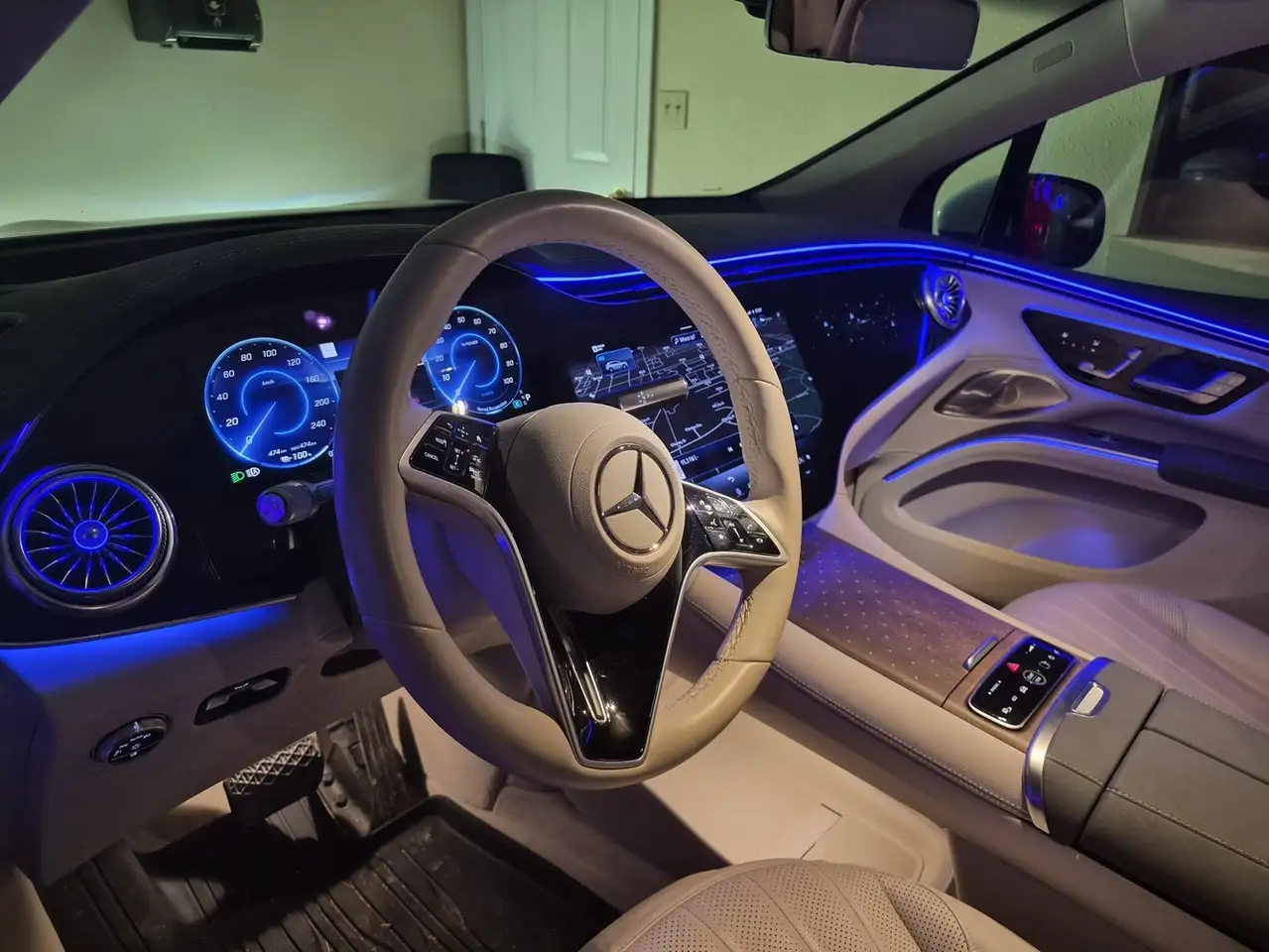 Mercedes-Benz EQS снимка Mercedes-Benz EQS
