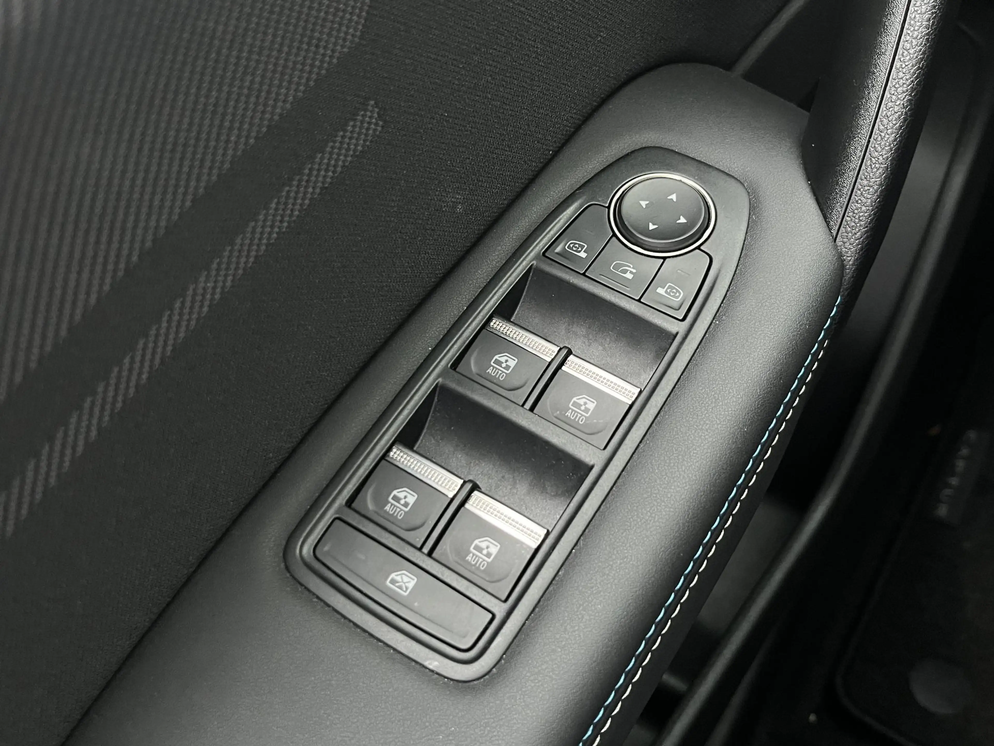 Renault Symbioz 1.8 E-Tech full hybrid 160 Esprit Alpine | Adaptiv — photo 19