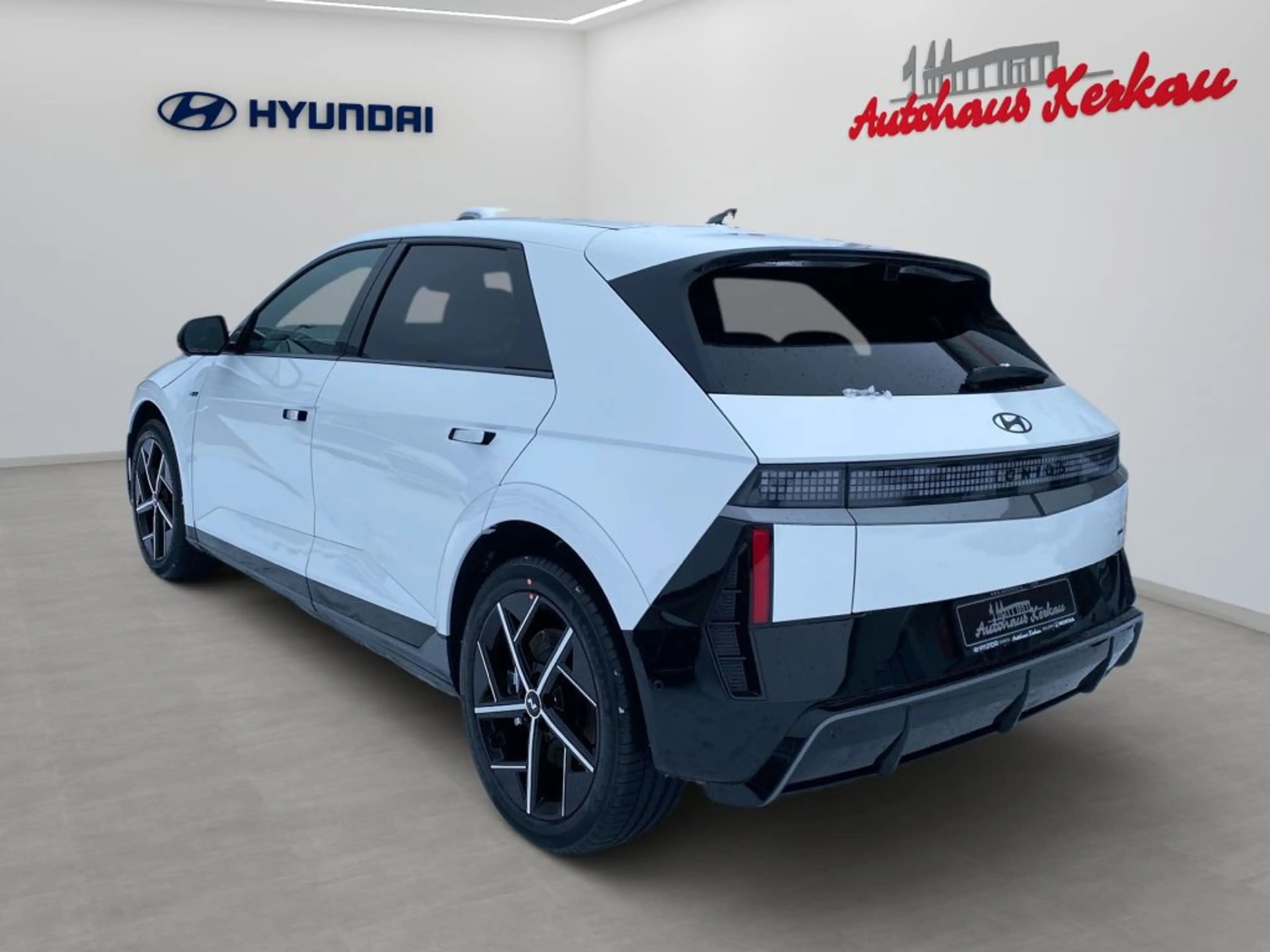 Hyundai IONIQ 5 84 kWh 4WD N Line X — photo 4