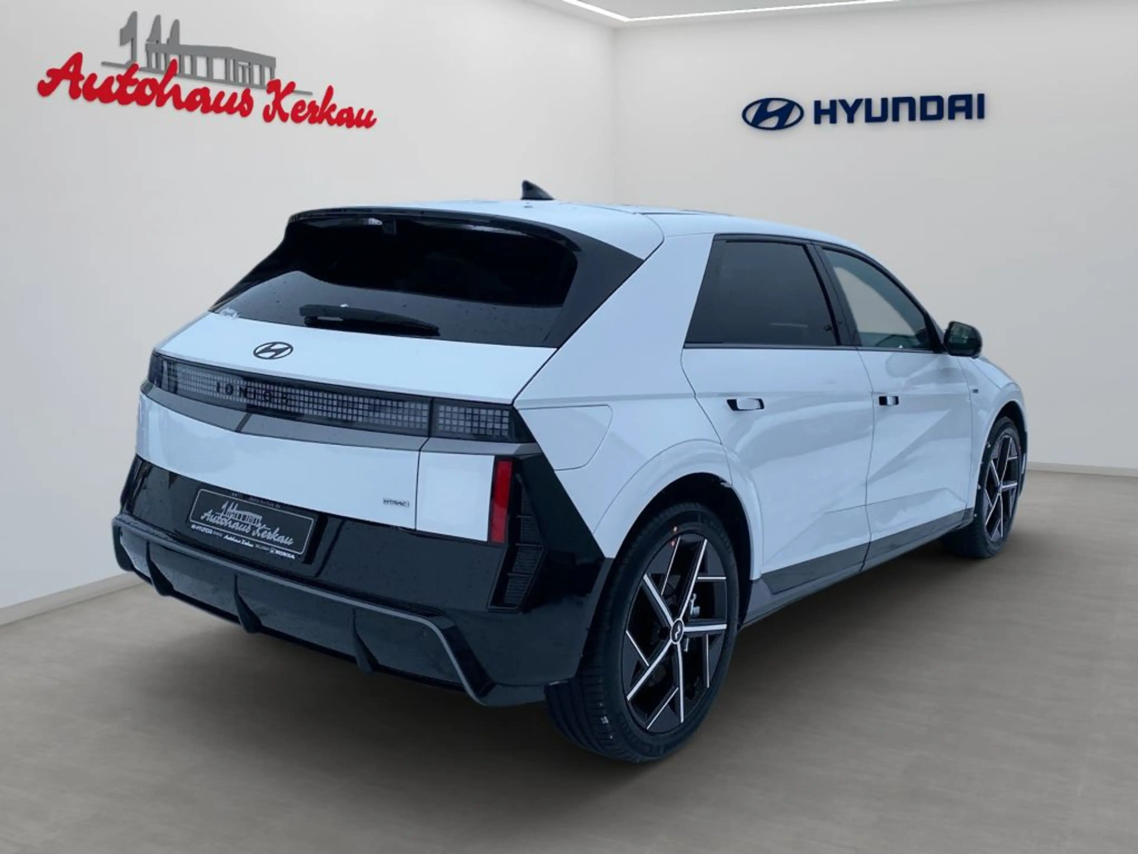Hyundai IONIQ 5 84 kWh 4WD N Line X — photo 3