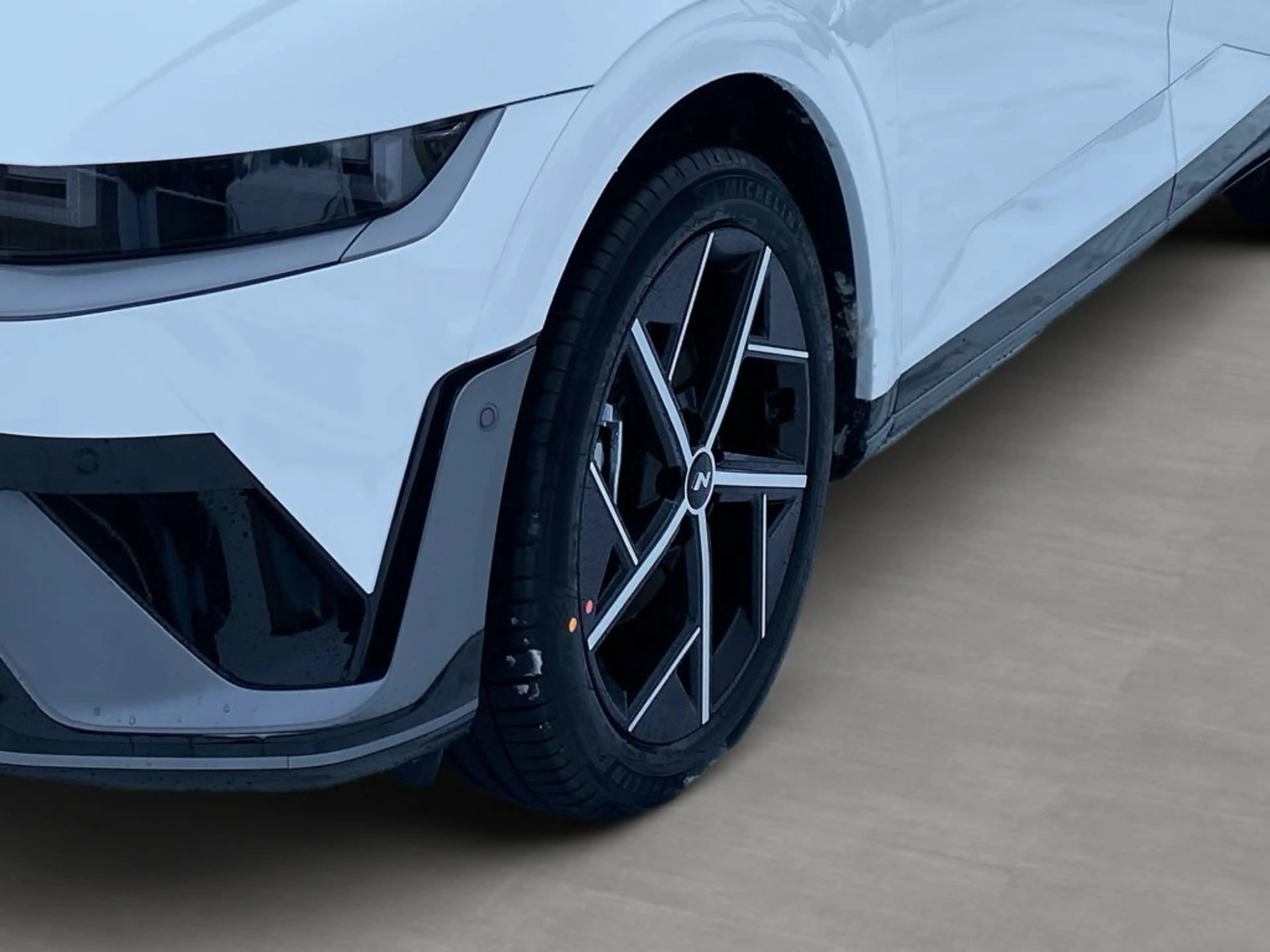 Hyundai IONIQ 5 84 kWh 4WD N Line X — photo 6