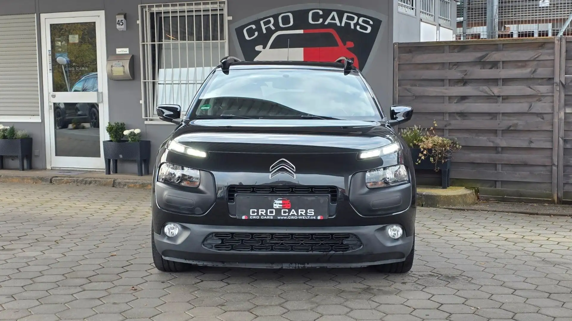 Citroen C4 Cactus Selection*TÜV NEU* Schwarz - 2