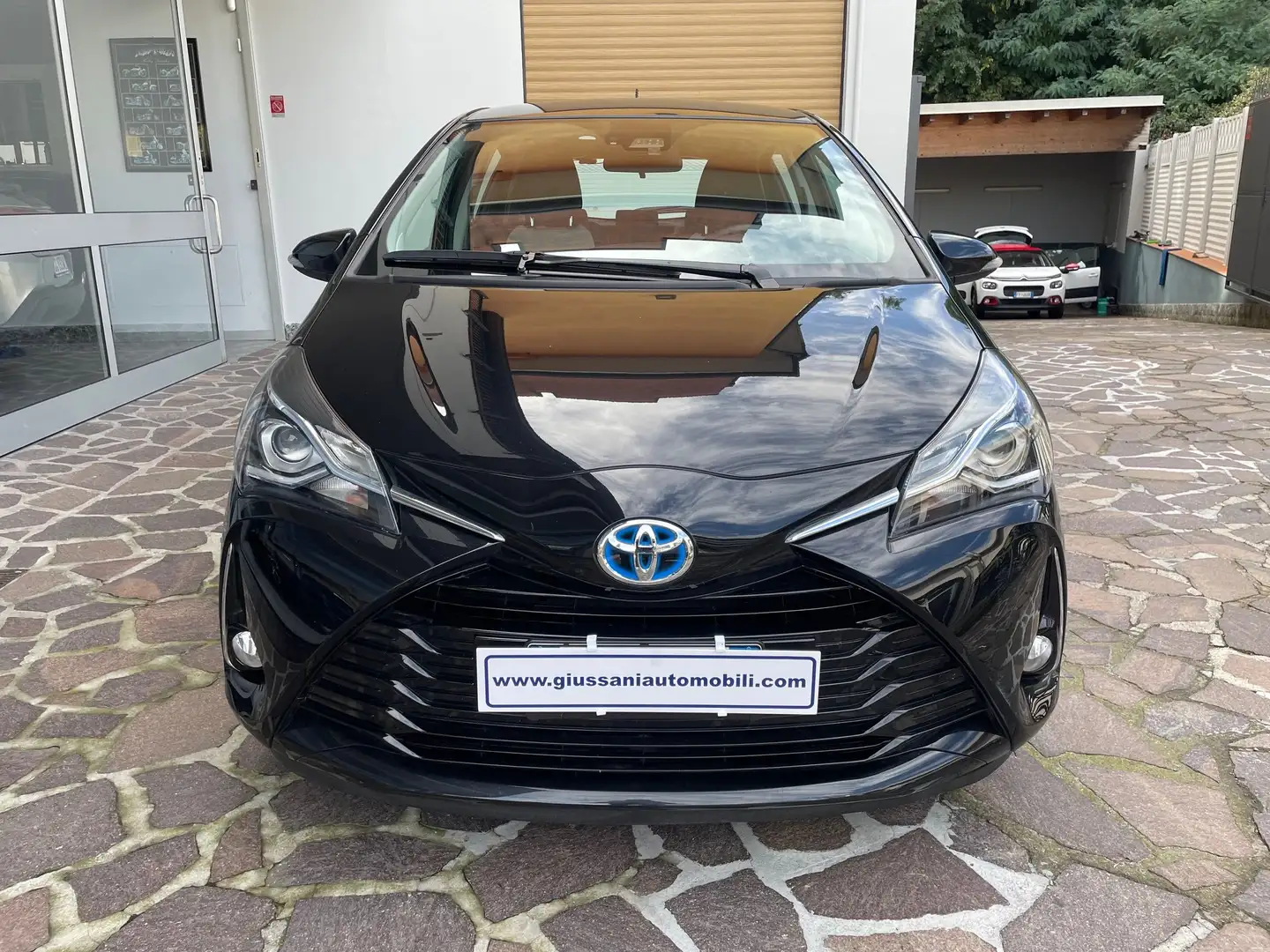 Toyota Yaris 5p 1.5h Business UNICO PROPRIETARIO OK NEOPATENTAT Schwarz - 2