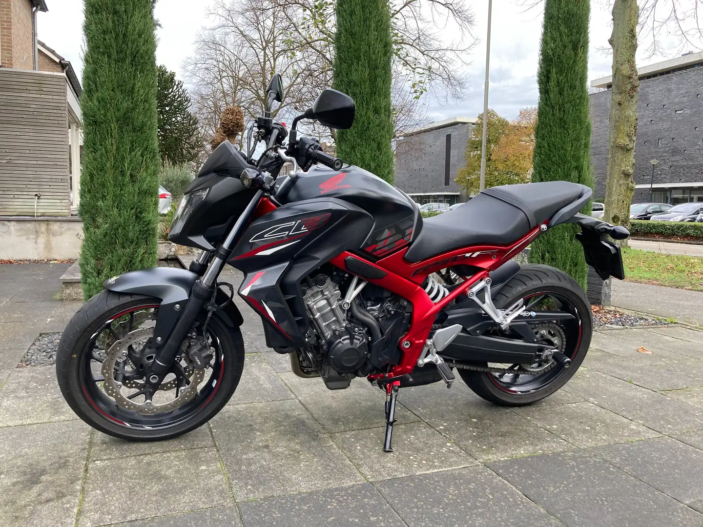 Honda CB 650 CB650F ABS Rouge - 2