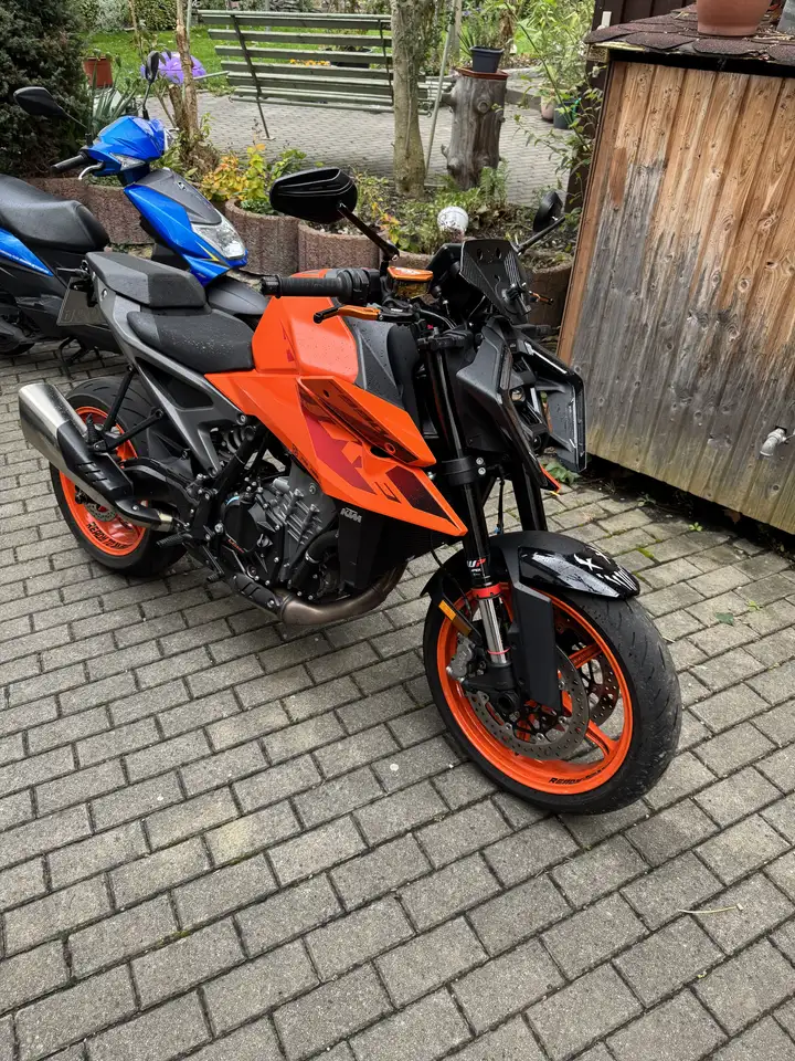 KTM 990 Duke