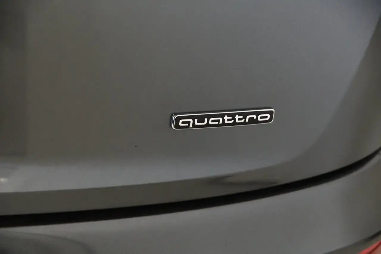 Audi Q5 photo Audi Q5