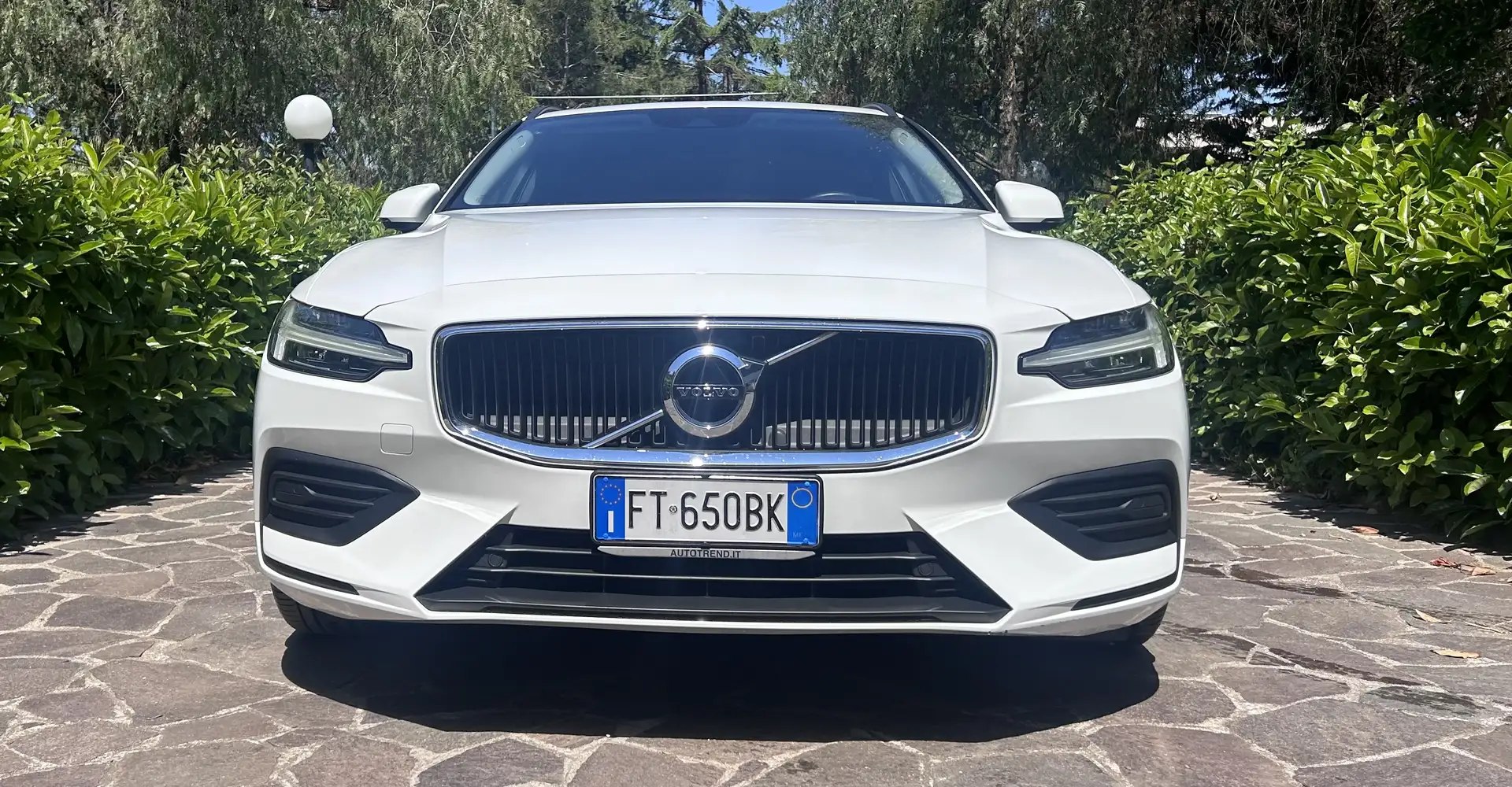 Volvo V60 2.0 d3 Dynamic Edition - 1