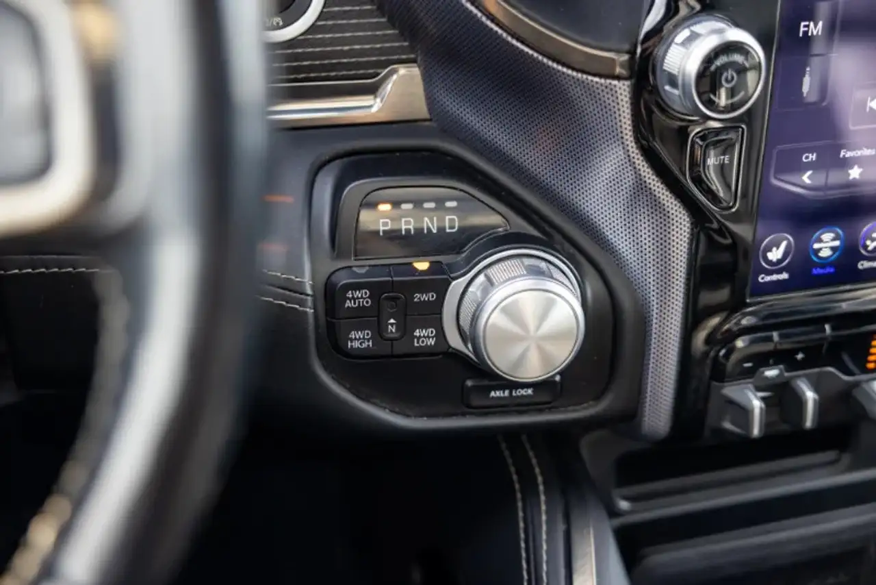 RAM 1500 снимка RAM 1500