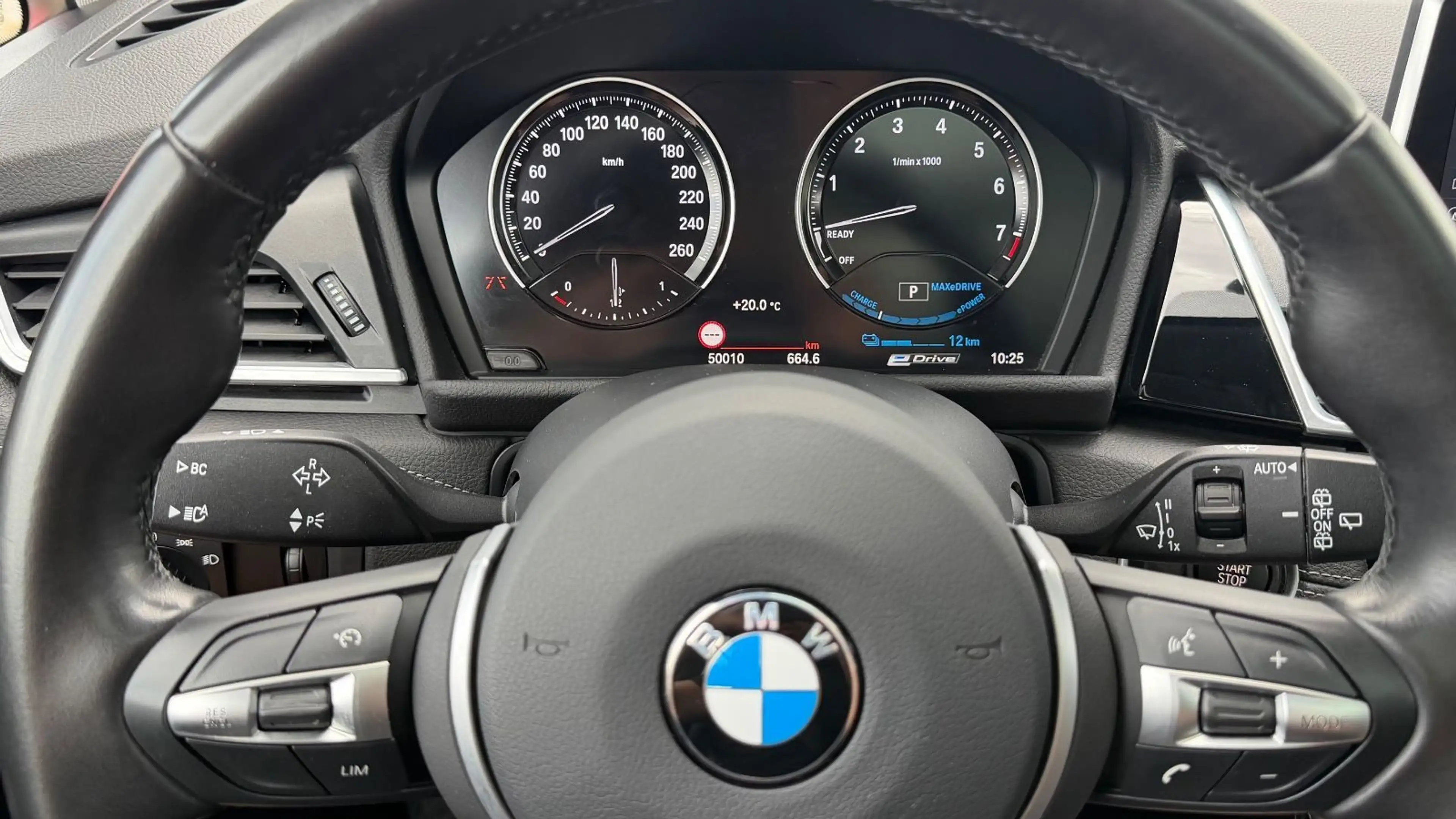 BMW 225 xe Active Tourer Sport Line *PANO*KAMERA*HUD* — photo 13