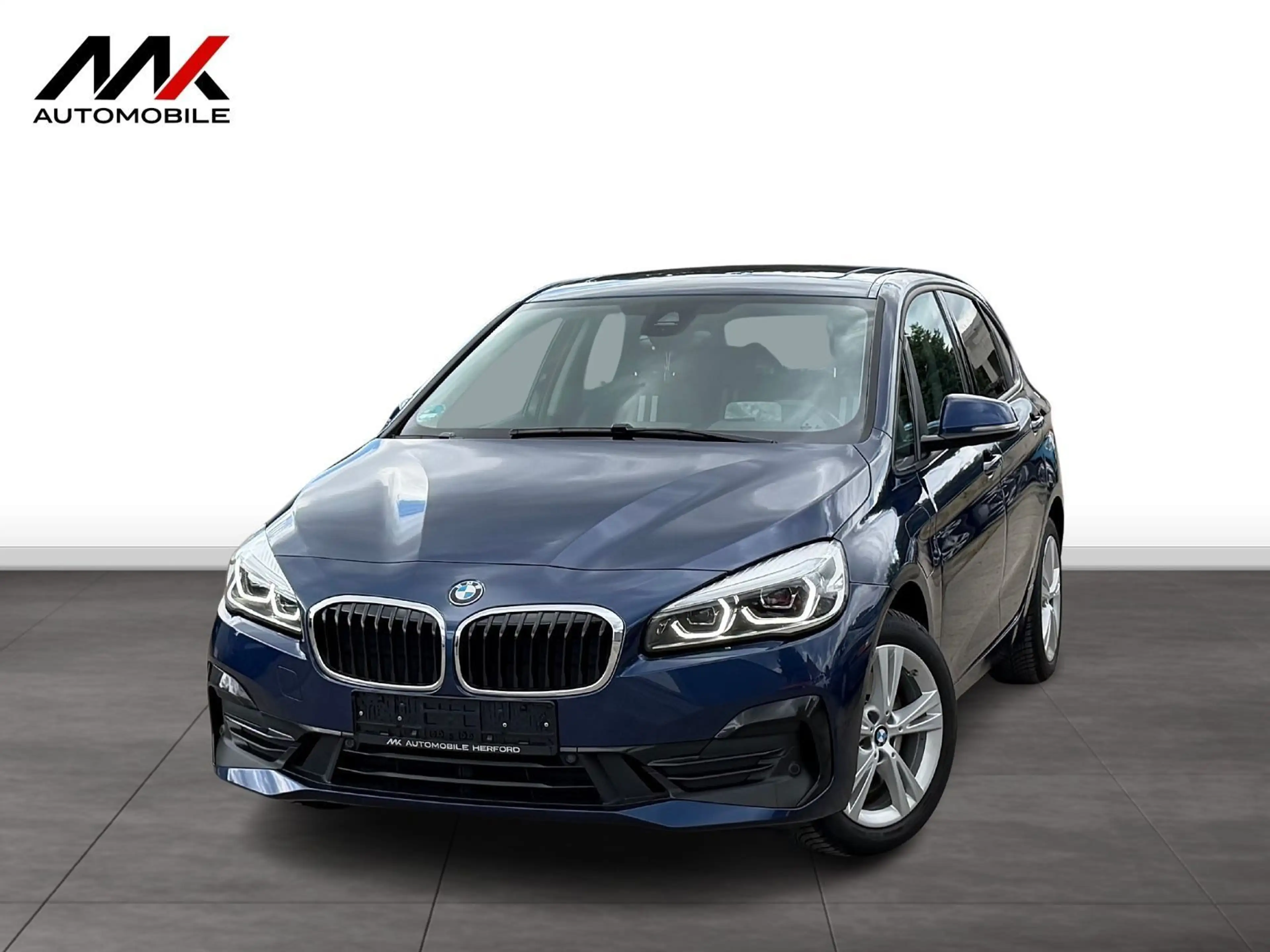 BMW 225 xe Active Tourer Sport Line *PANO*KAMERA*HUD*