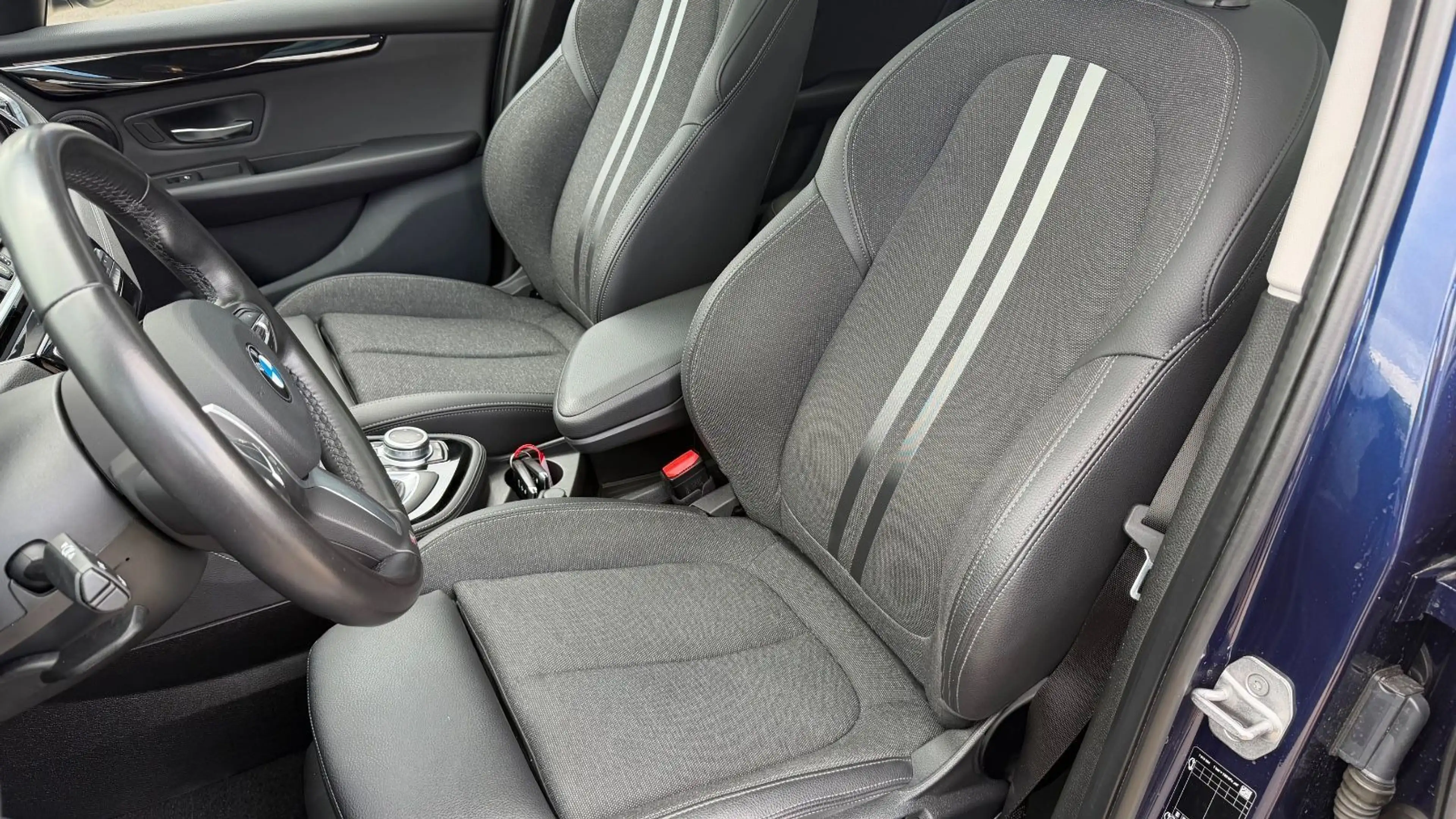 BMW 225 xe Active Tourer Sport Line *PANO*KAMERA*HUD* — photo 14