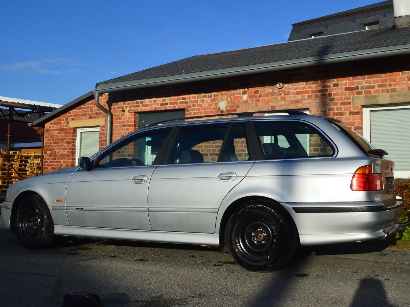 BMW 520 520i touring Stříbrná - 1