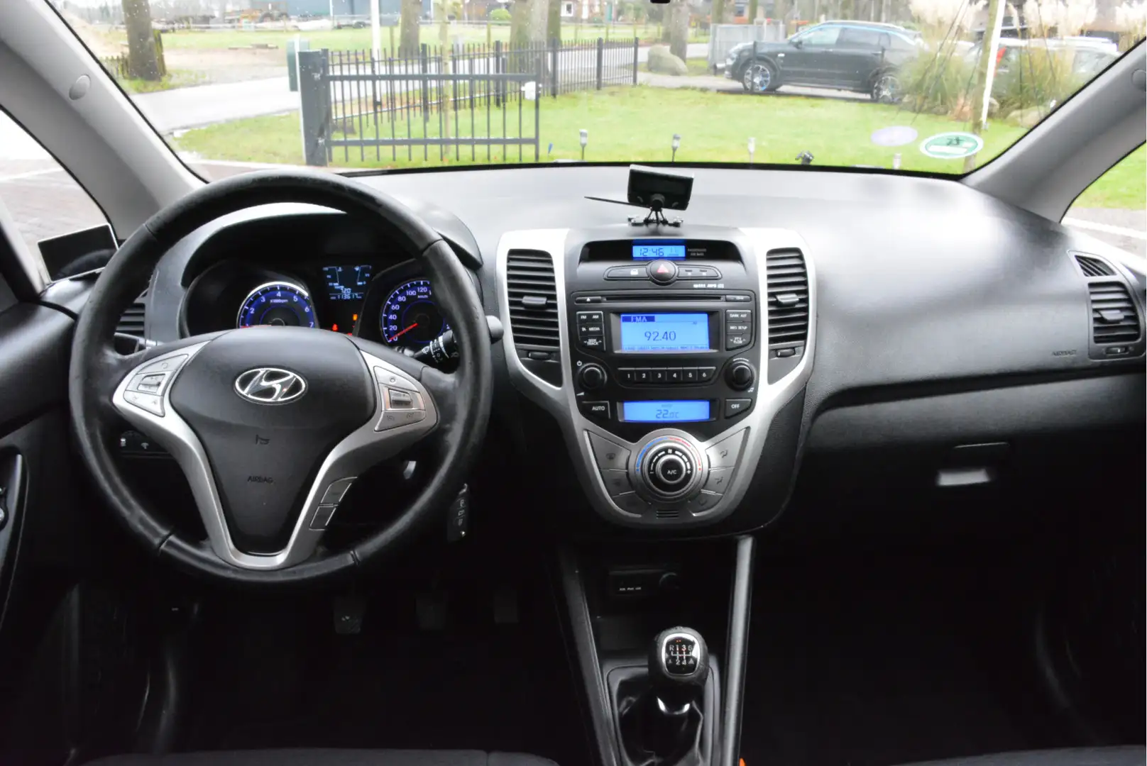 Hyundai iX20 1.4i i-Vision Trekhaak Airco PDC Cruise Control Gris - 2