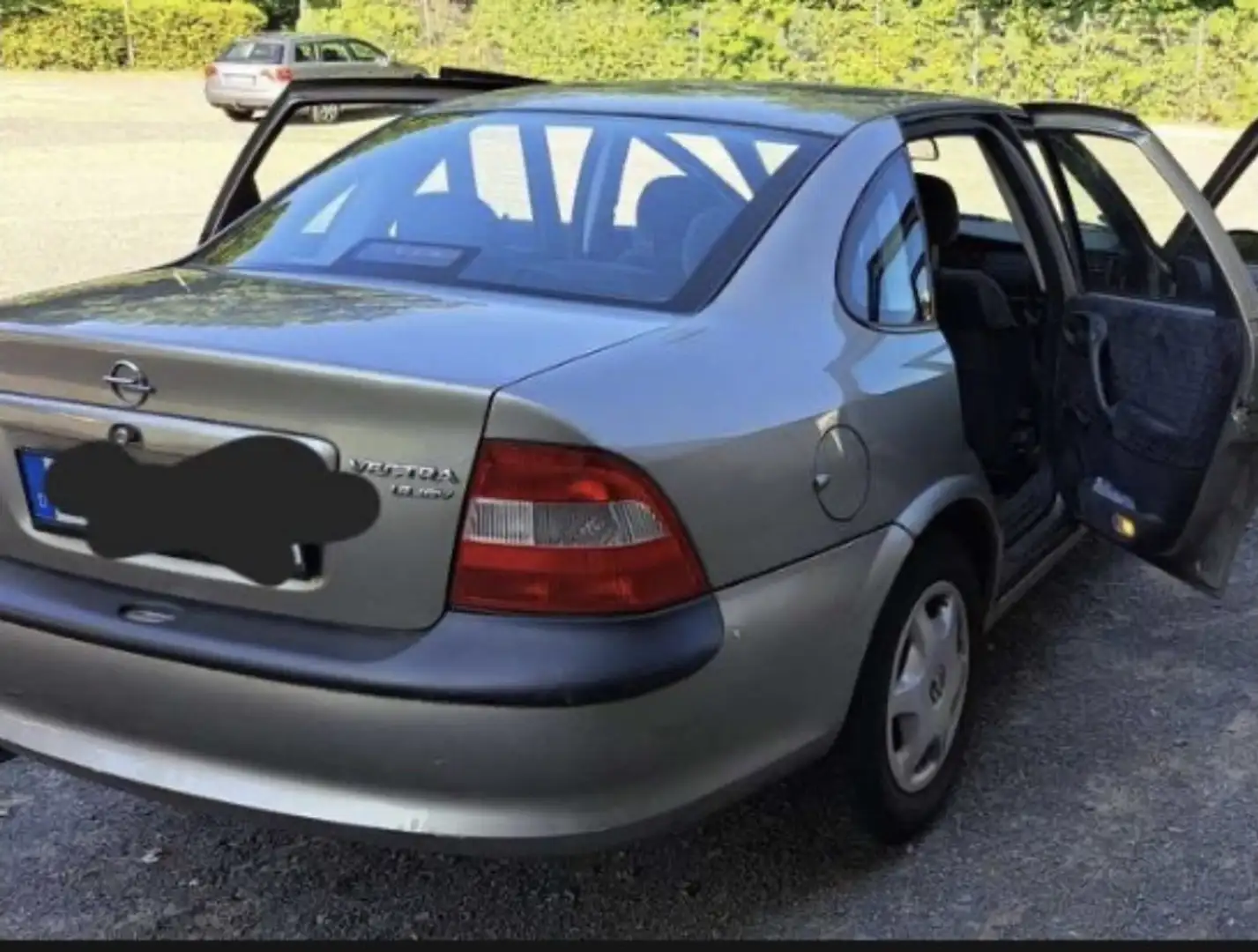 Opel Vectra 1.8 Komfort - 2