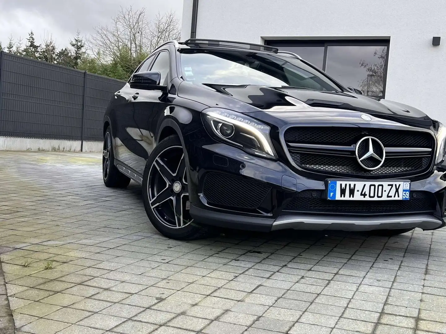 Mercedes-Benz GLA 200 d 4-Matic  AMG ////120000KM//// Noir - 1