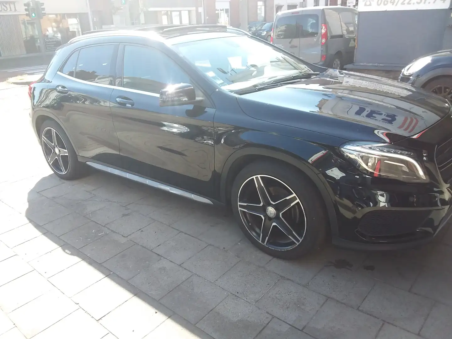 Mercedes-Benz GLA 200 d 4-Matic  AMG ////120000KM//// Noir - 1