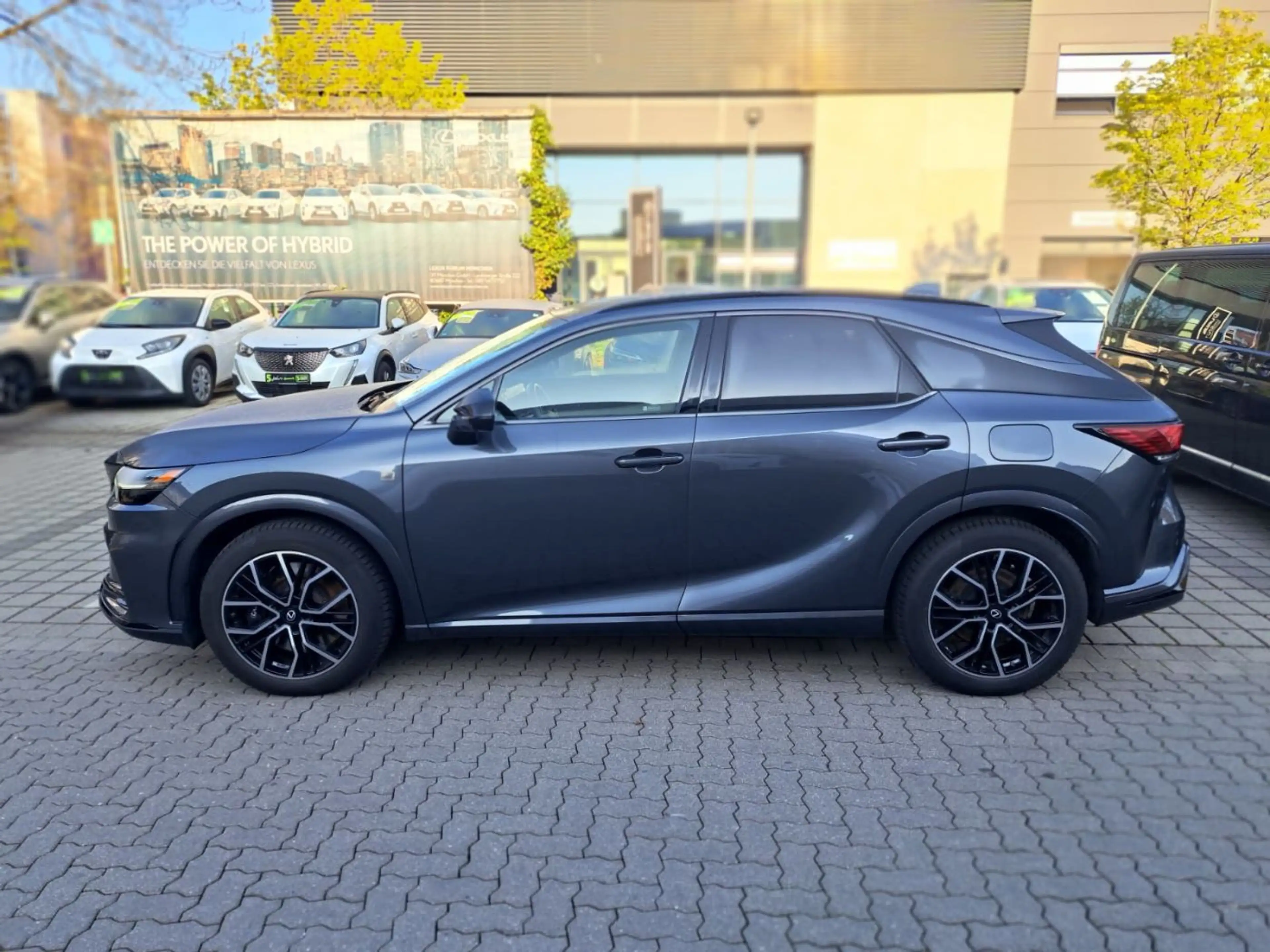 Lexus RX 500h F-Sport Performance zuverlässiger SUV — photo 2