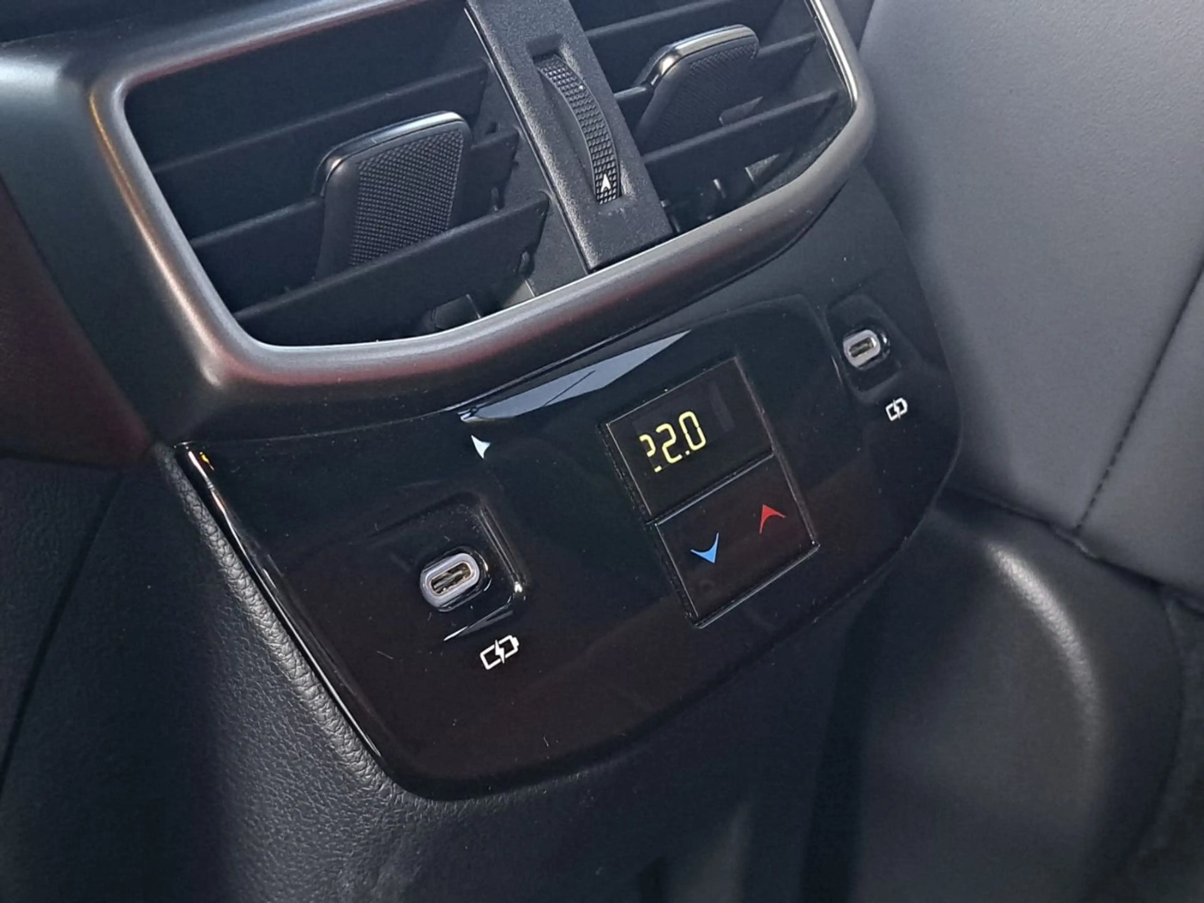 Lexus RX 500h F-Sport Performance zuverlässiger SUV — photo 24