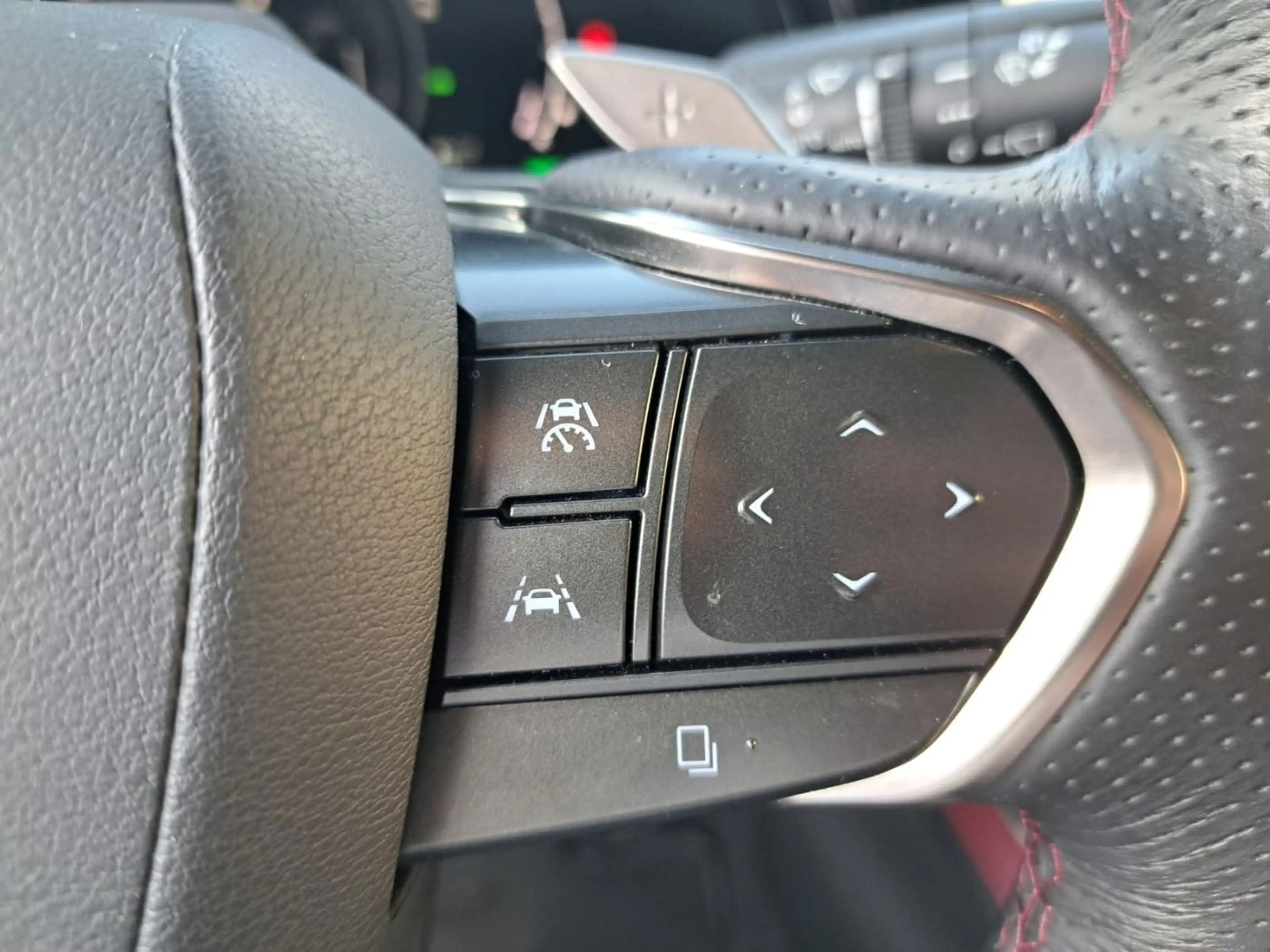 Lexus RX 500h F-Sport Performance zuverlässiger SUV — photo 26