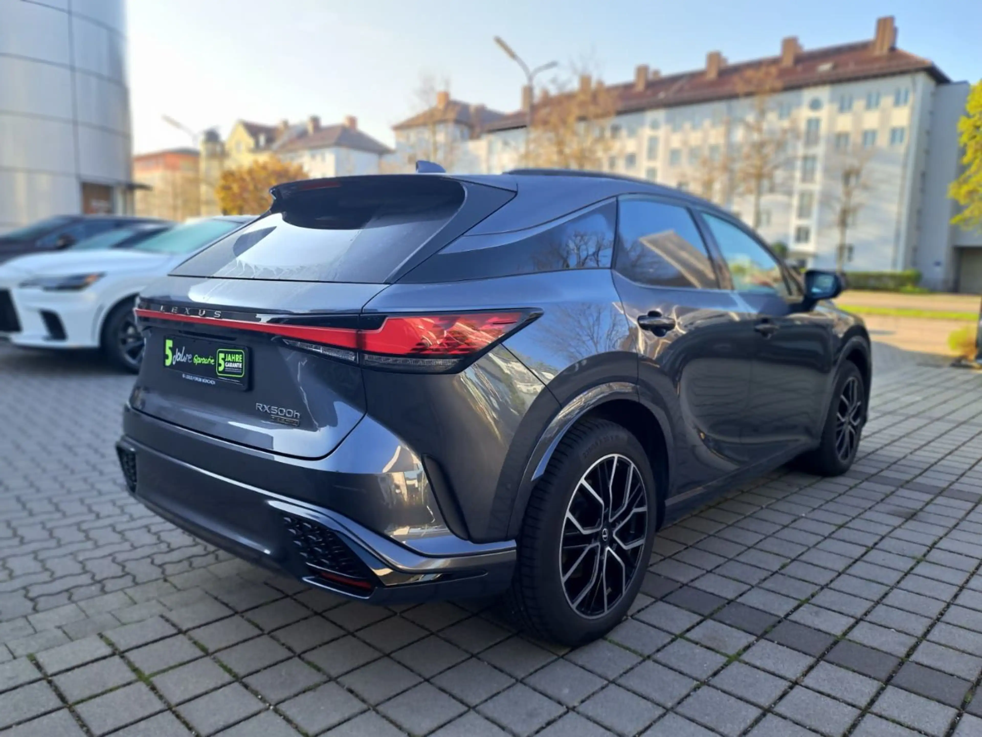 Lexus RX 500h F-Sport Performance zuverlässiger SUV — photo 7