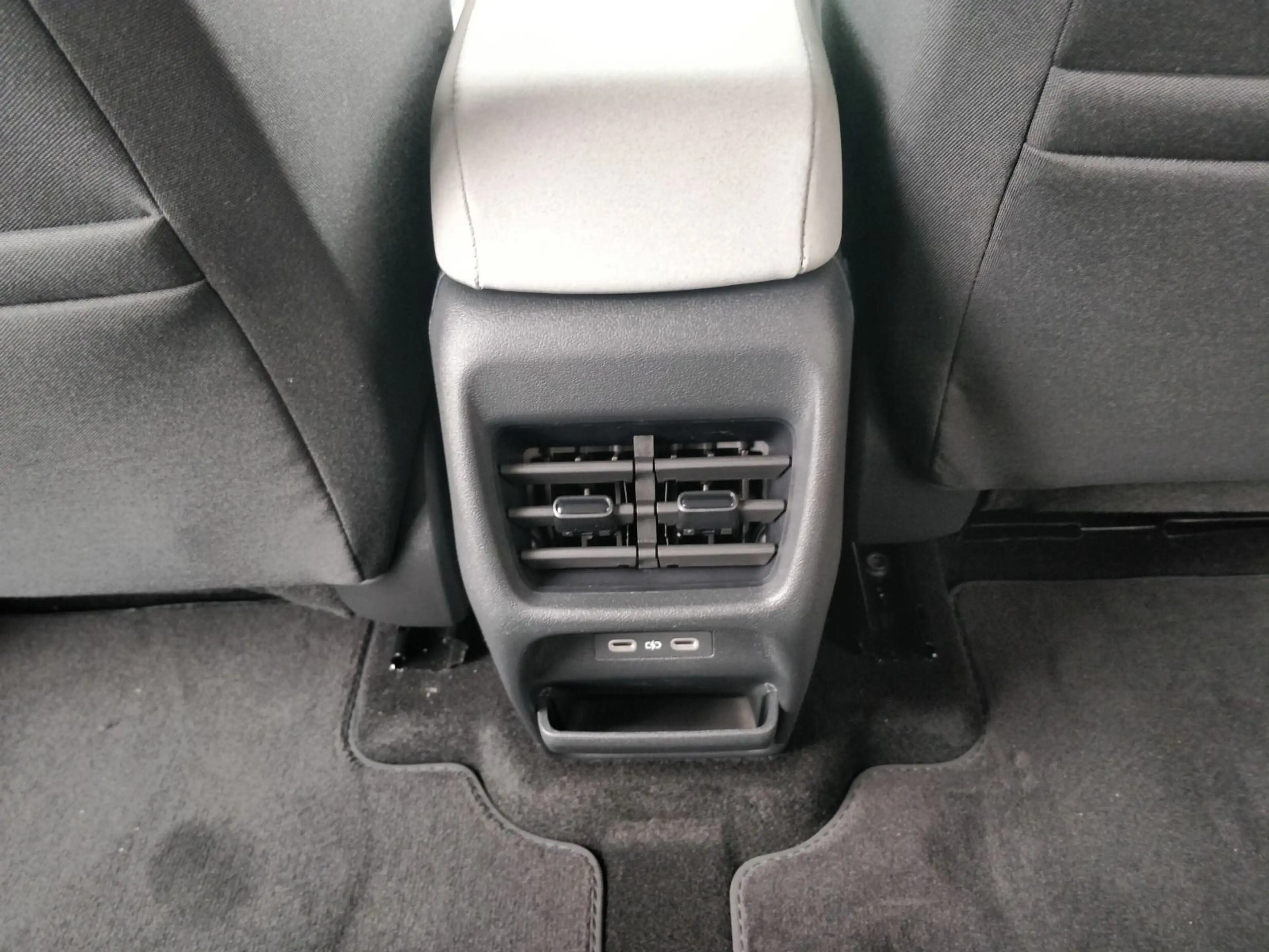 Skoda Epiq 55 SELECTION 211PS LKHZ SHZ KEYLESS NAVI MA — photo 9