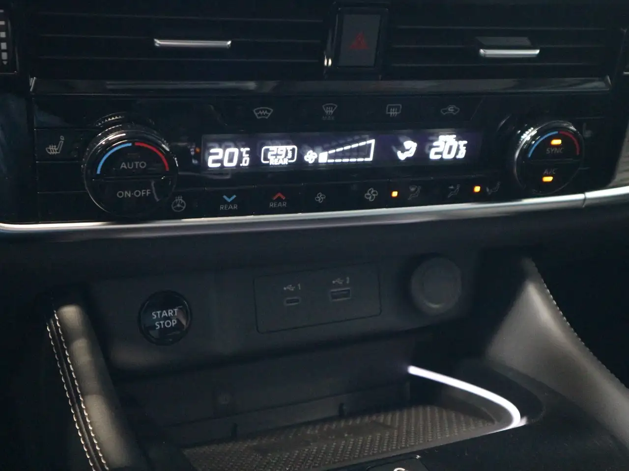 Nissan X-Trail TEKNA+ 1.5 VC-T e-POWER e-4ORCE ACC+LED 14