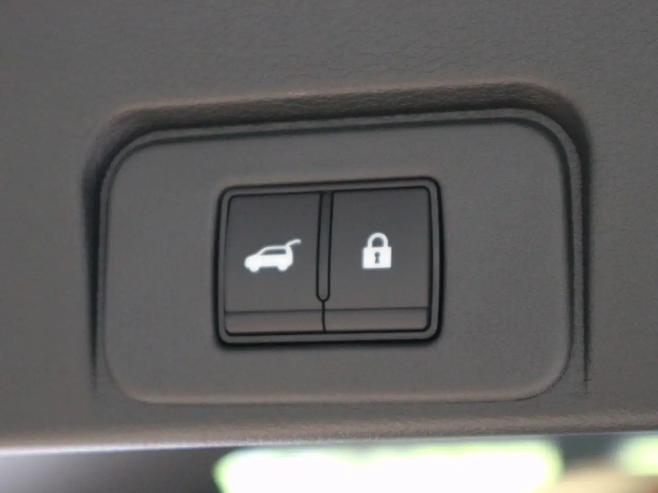 Nissan X-Trail TEKNA+ 1.5 VC-T e-POWER e-4ORCE ACC+LED 26