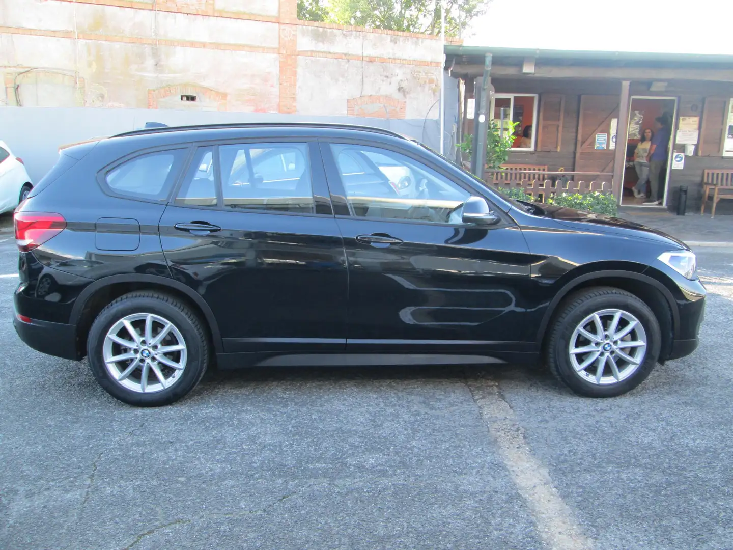 BMW X1 sdrive16d xLine Plus auto Nero - 2