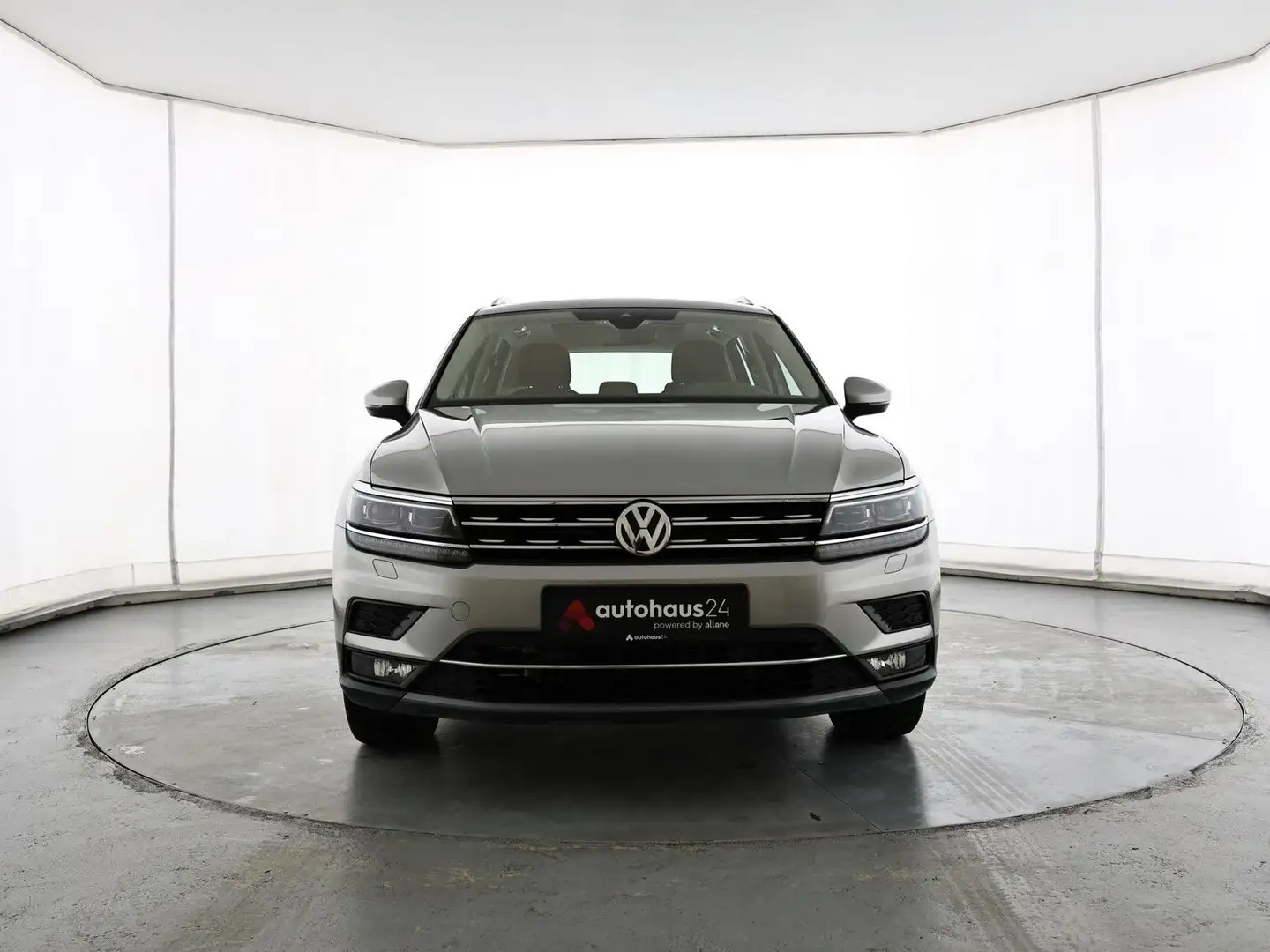 Volkswagen Tiguan 2.0 TSI Highline Navi|Panorama|AHK|Kamera Plateado - 2
