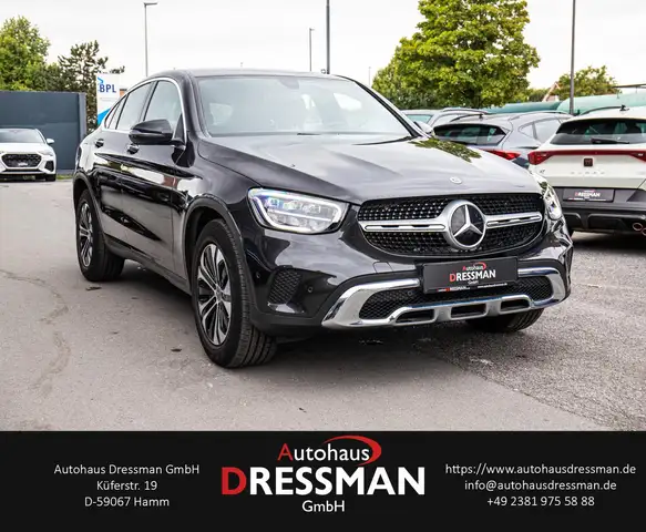 Mercedes-Benz GLC view 3