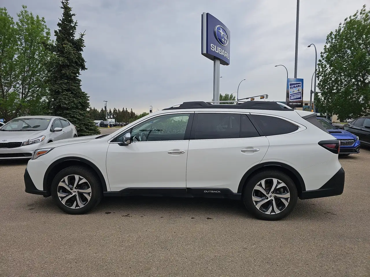 Subaru OUTBACK fotografie Subaru OUTBACK