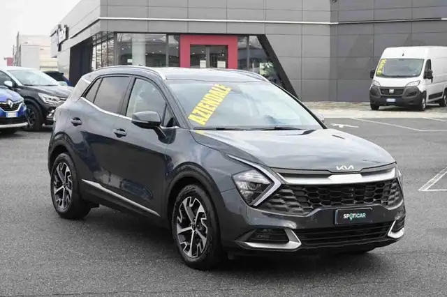 Kia Sportage view 2