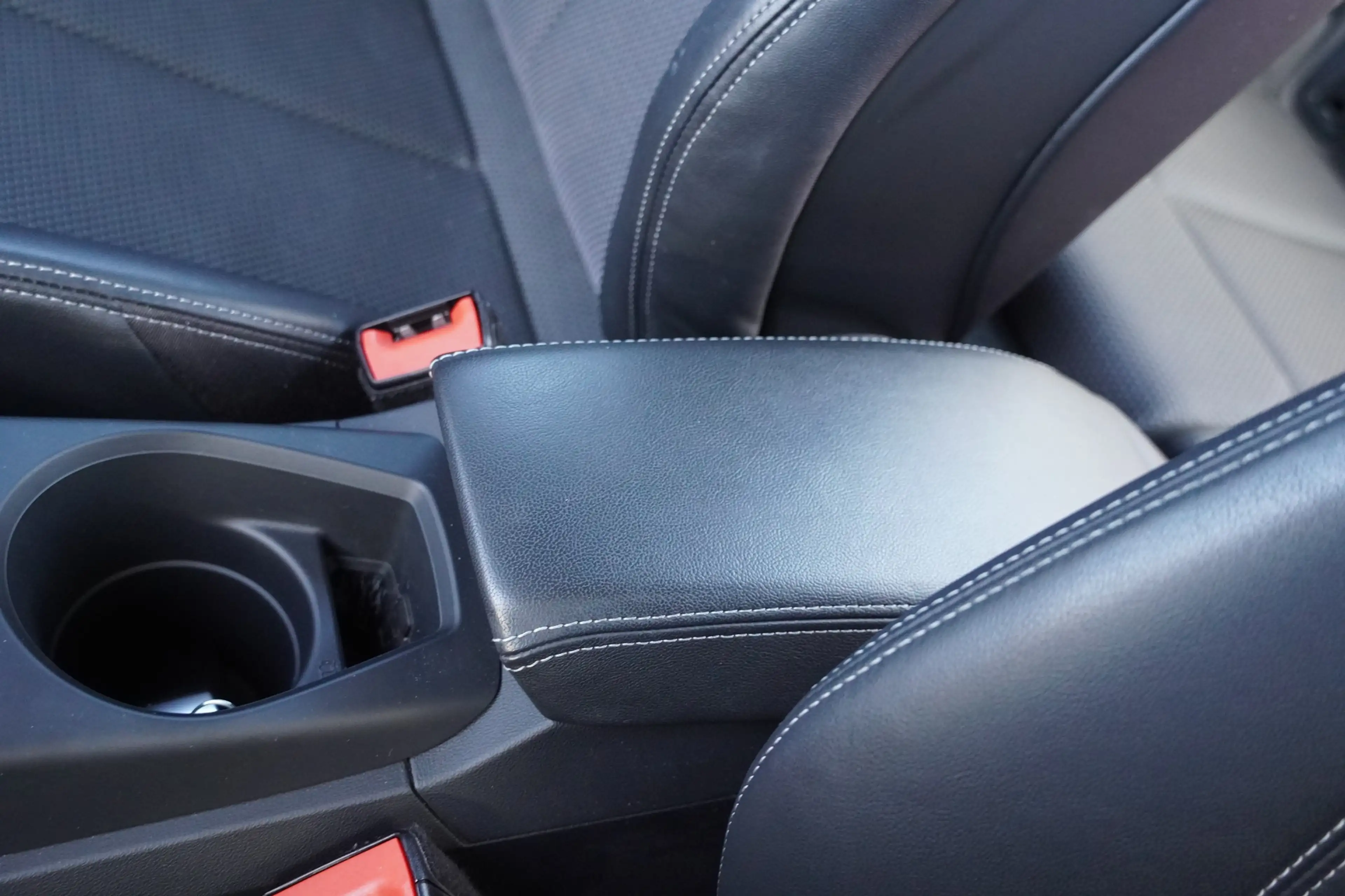 Audi TT Coupe 45 quattro S-Line LED Teilleder PDC — photo 29