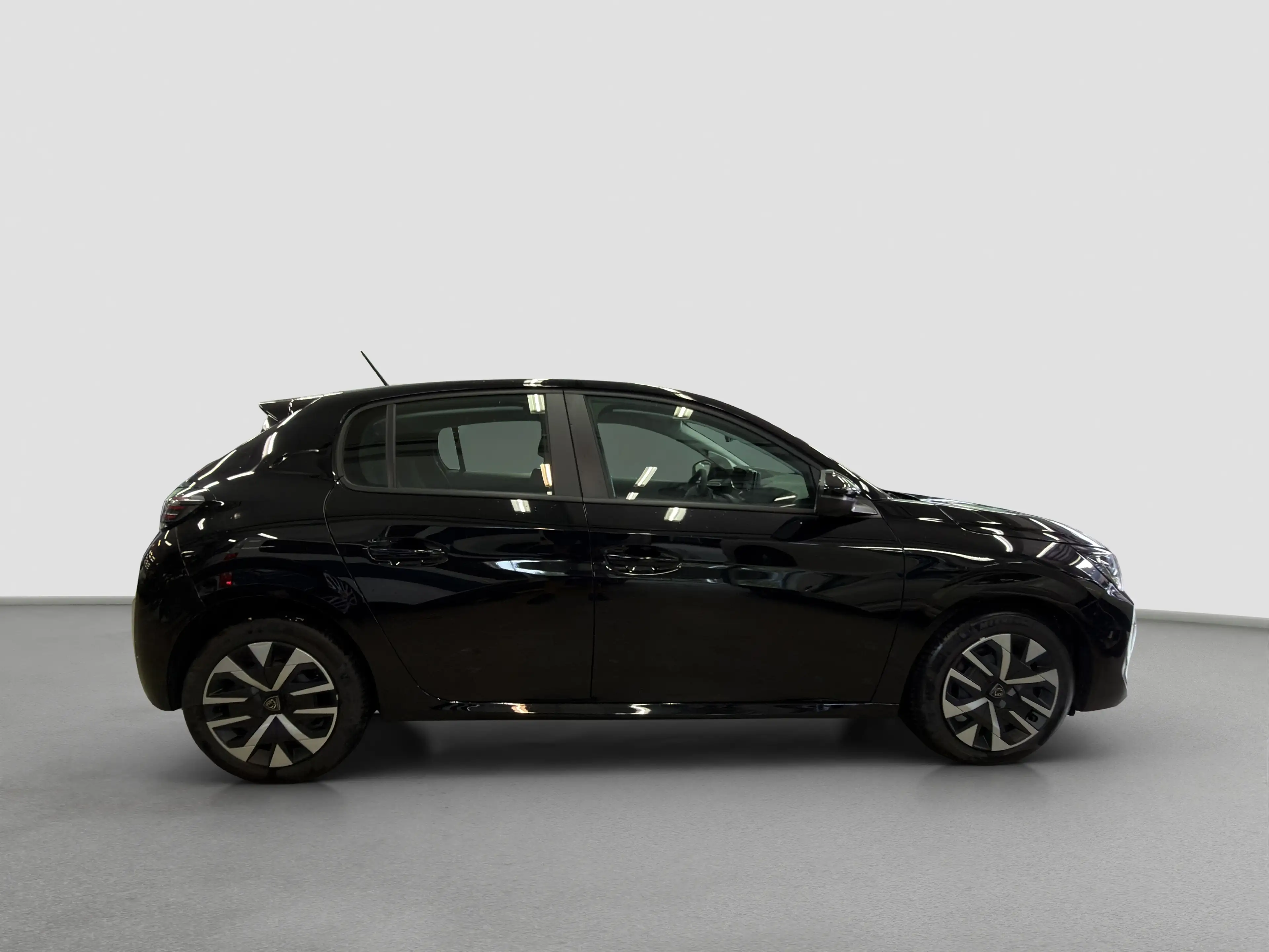 Peugeot 208 208 Style PureTech 100 1,2 — photo 5