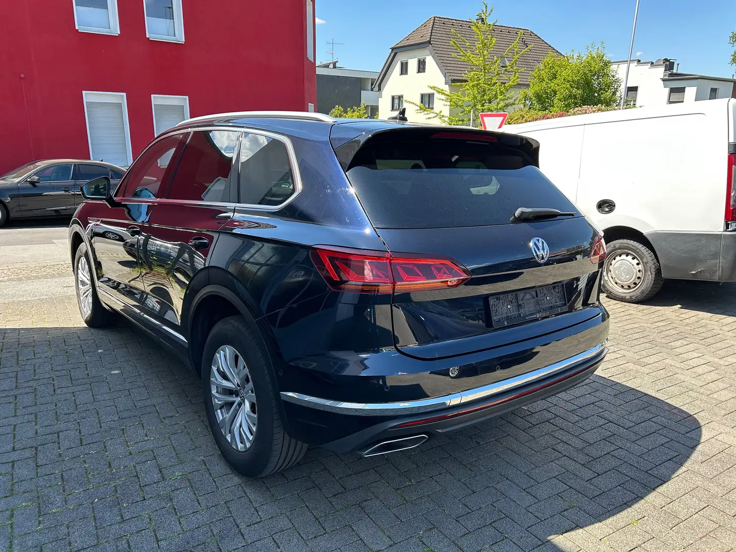 Volkswagen Touareg Elegance 4Motion Blue - 2