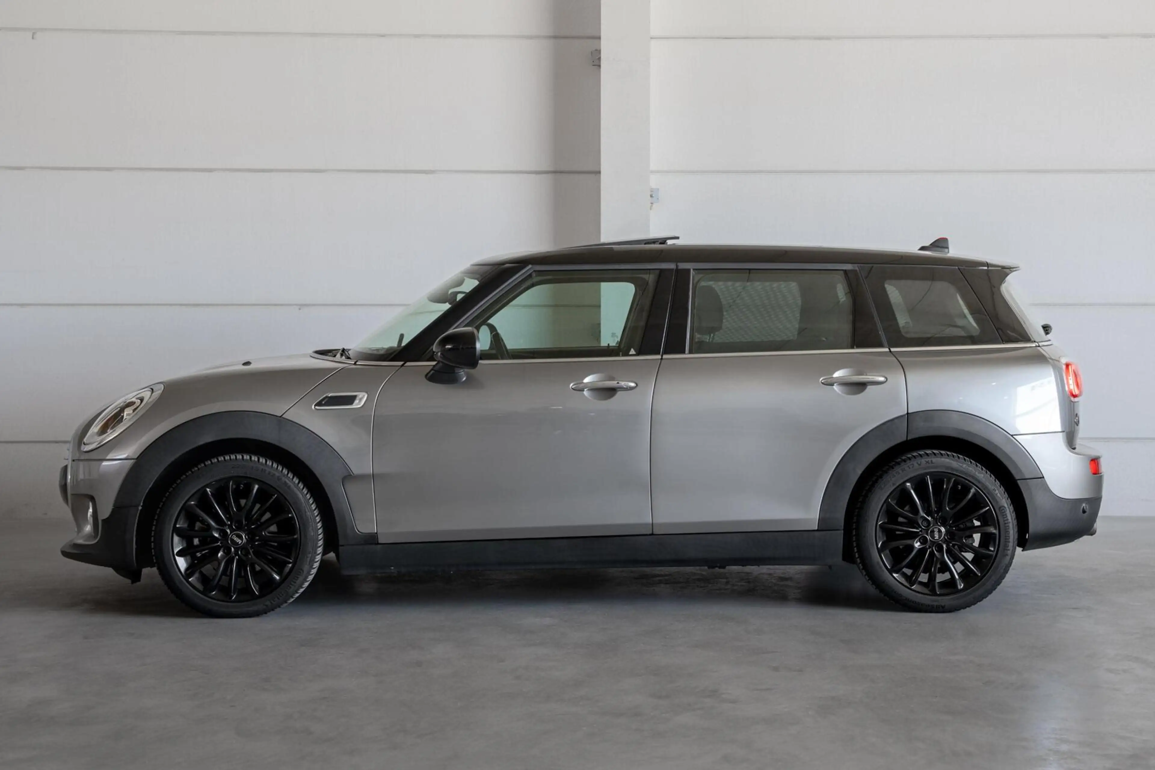 MINI Cooper Clubman 1.5 Chili Serious Business / Pano / Harman Kardon — photo 5