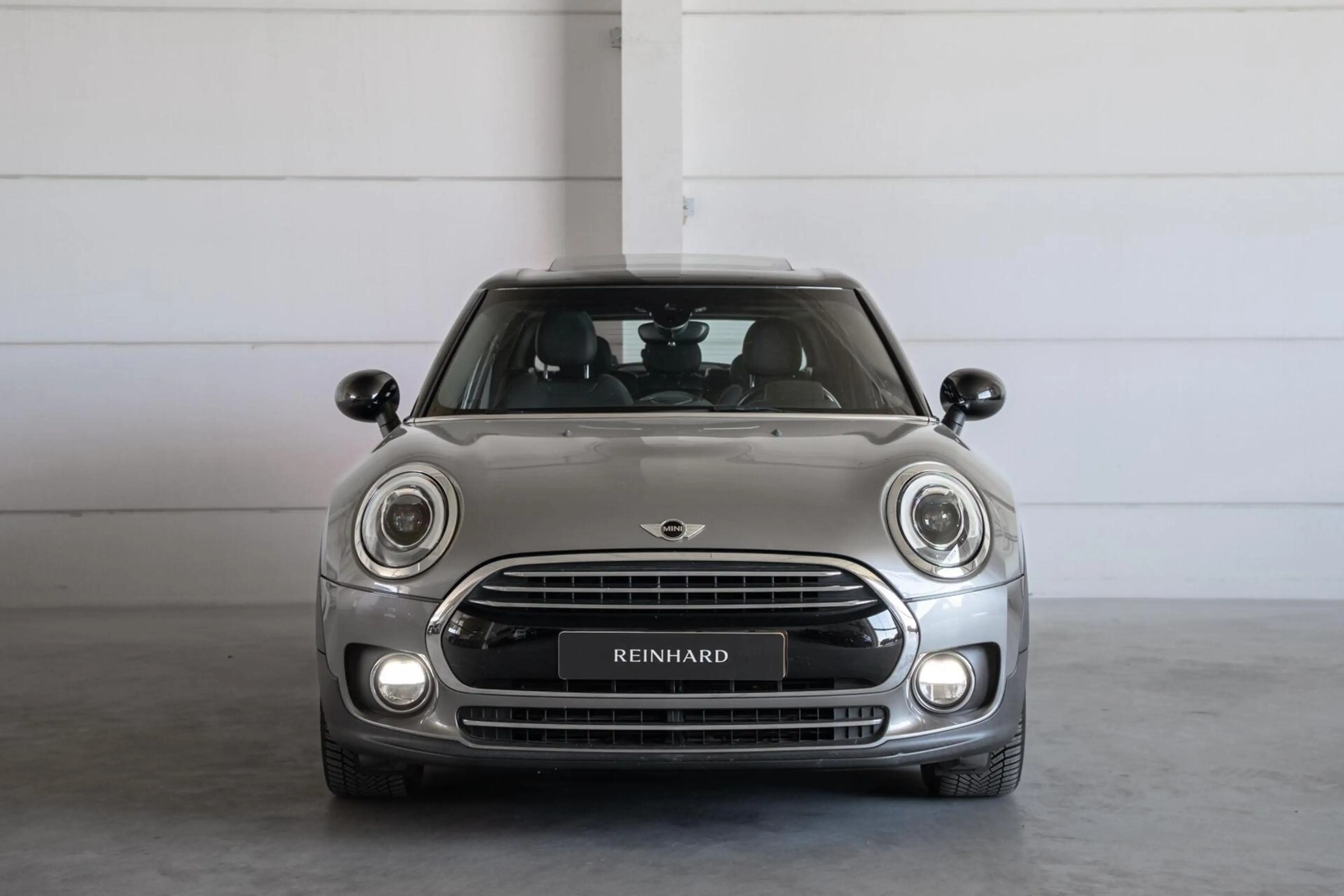 MINI Cooper Clubman 1.5 Chili Serious Business / Pano / Harman Kardon — photo 3