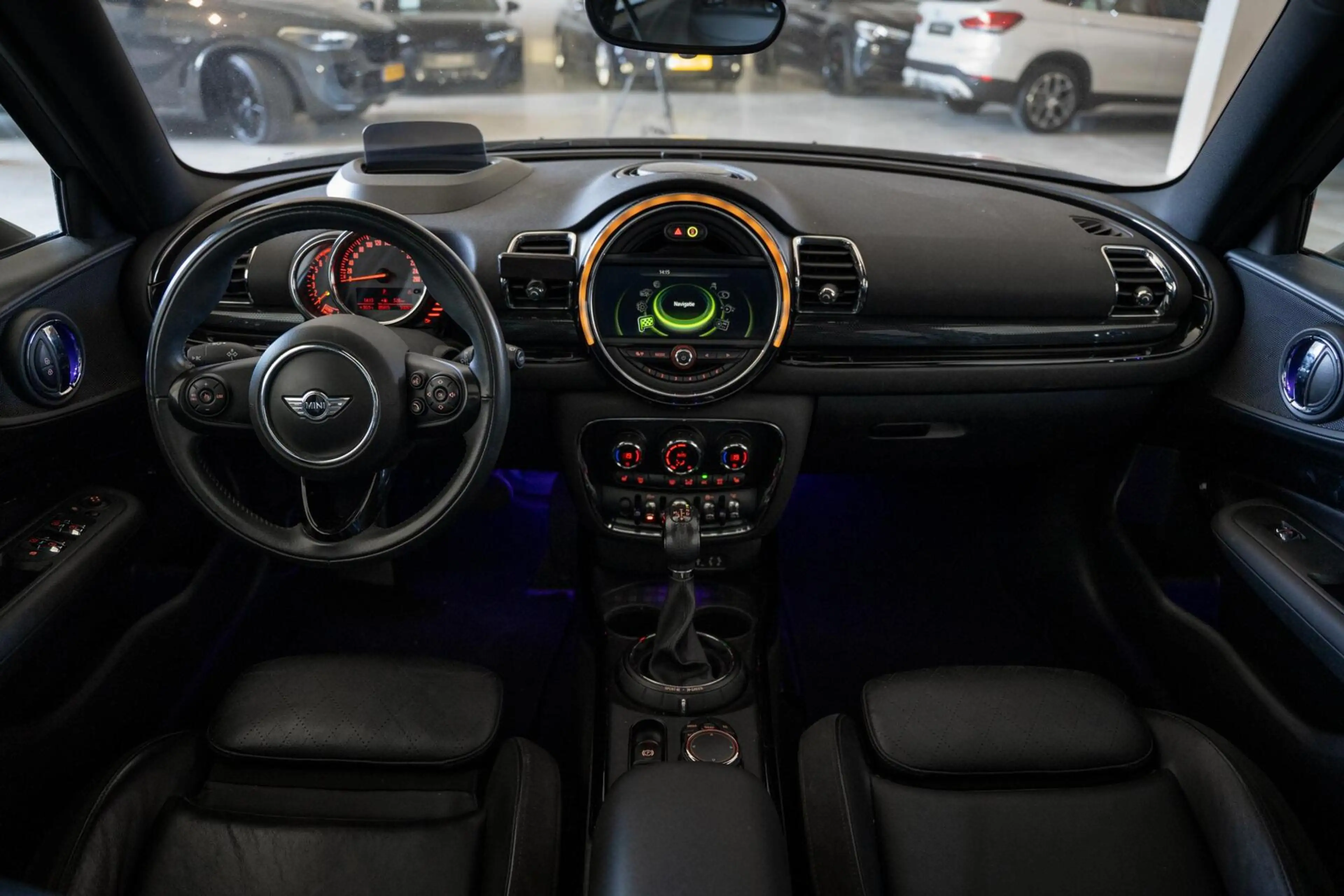 MINI Cooper Clubman 1.5 Chili Serious Business / Pano / Harman Kardon — photo 19