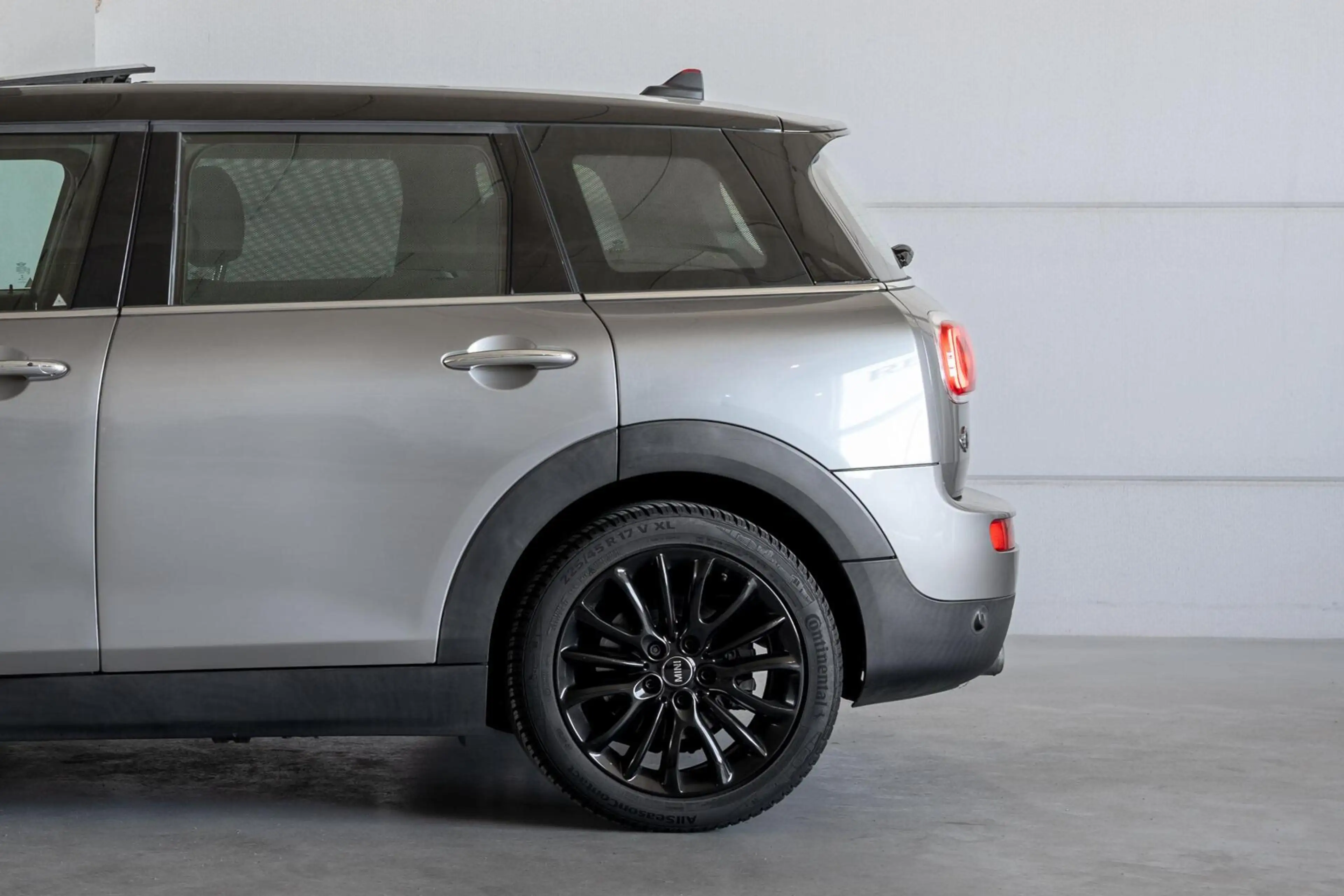 MINI Cooper Clubman 1.5 Chili Serious Business / Pano / Harman Kardon — photo 6