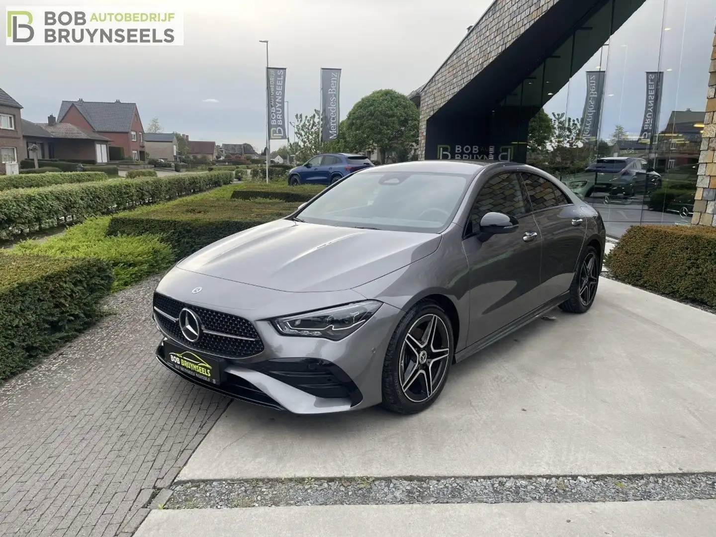 Mercedes-Benz CLA 180 AMG Line/nightpak/Camera/Sfeerverl/Keyless GO Gris - 1