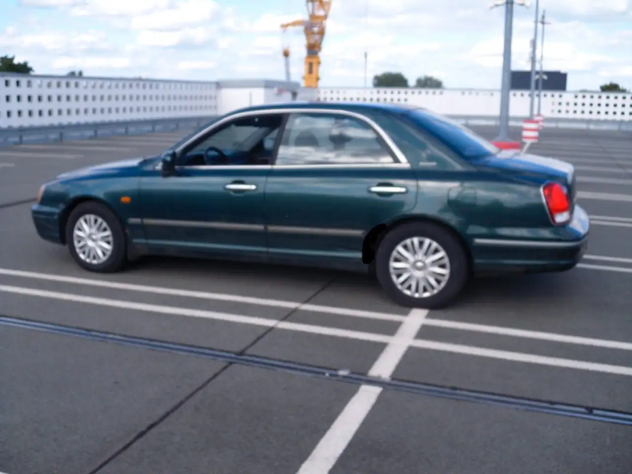 Hyundai XG 30
