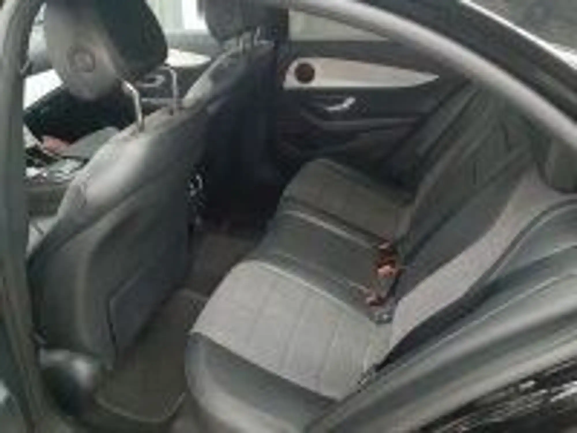 Mercedes-Benz E 220 d Limo Avantgarde WIDE*MBEAM*360*AMBIENT*AC — photo 4