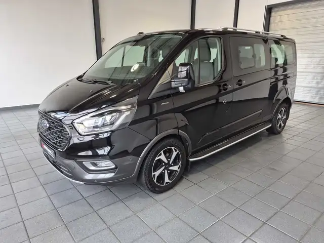 Ford Transit Custom view 3