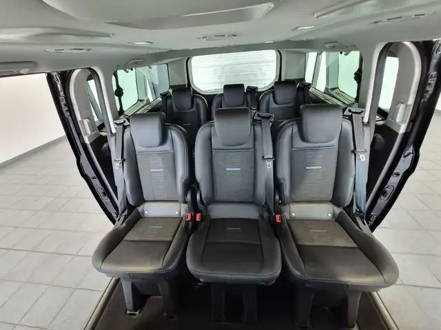 Ford Transit Custom view 14