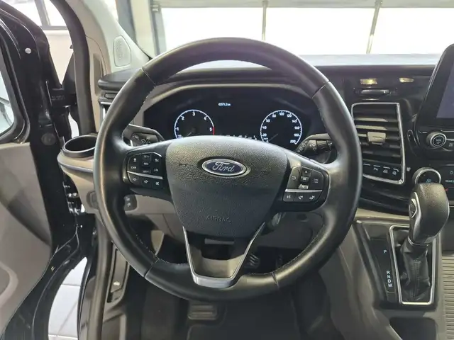 Ford Transit Custom view 10