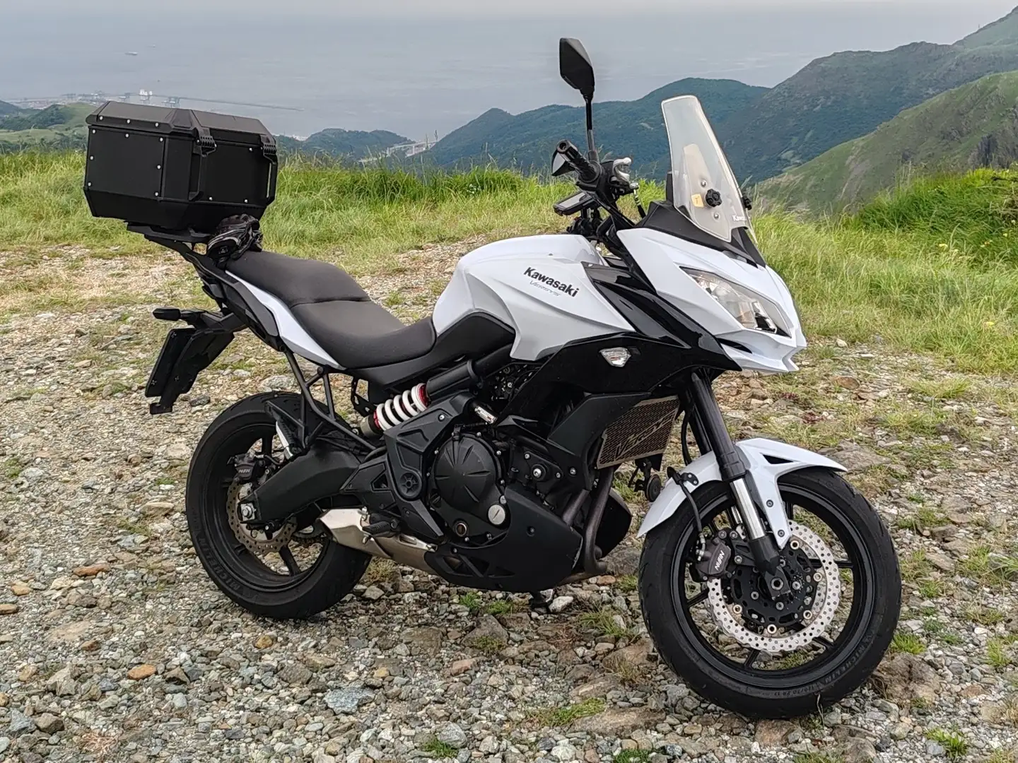 Kawasaki Versys 650 Alb - 2