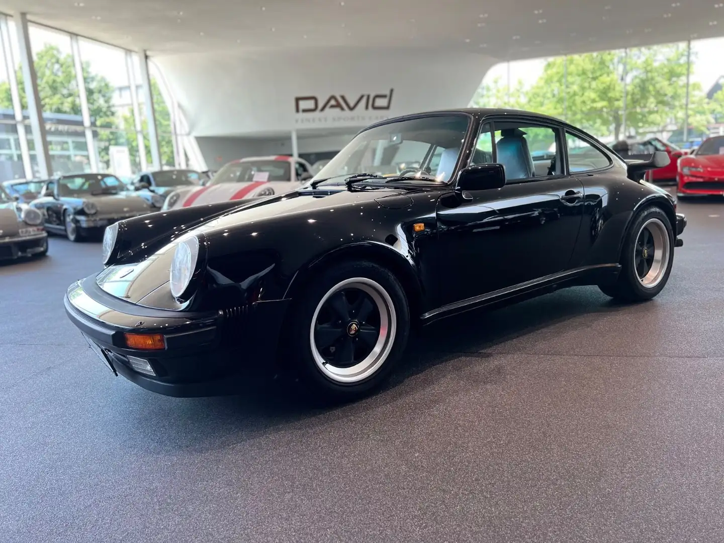 Porsche 930 Turbo 3.3 *lückenlose Historie*original* Schwarz - 1